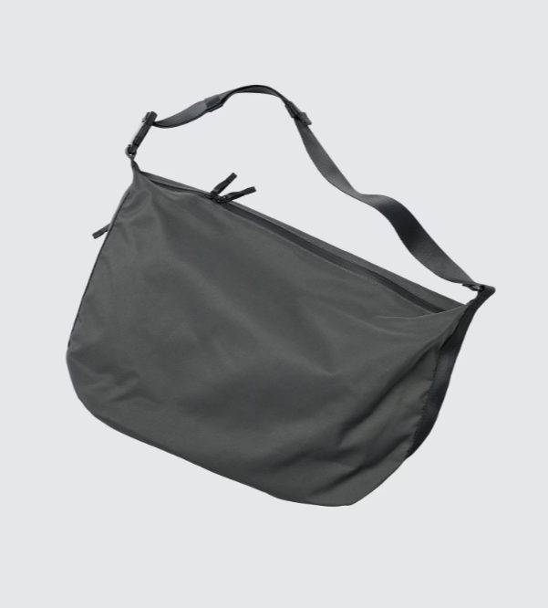 MESSENGER SHOULDER BAG