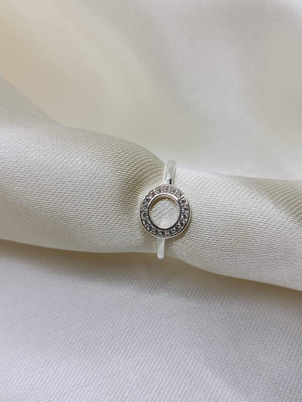 Anel Círculo Cravejado