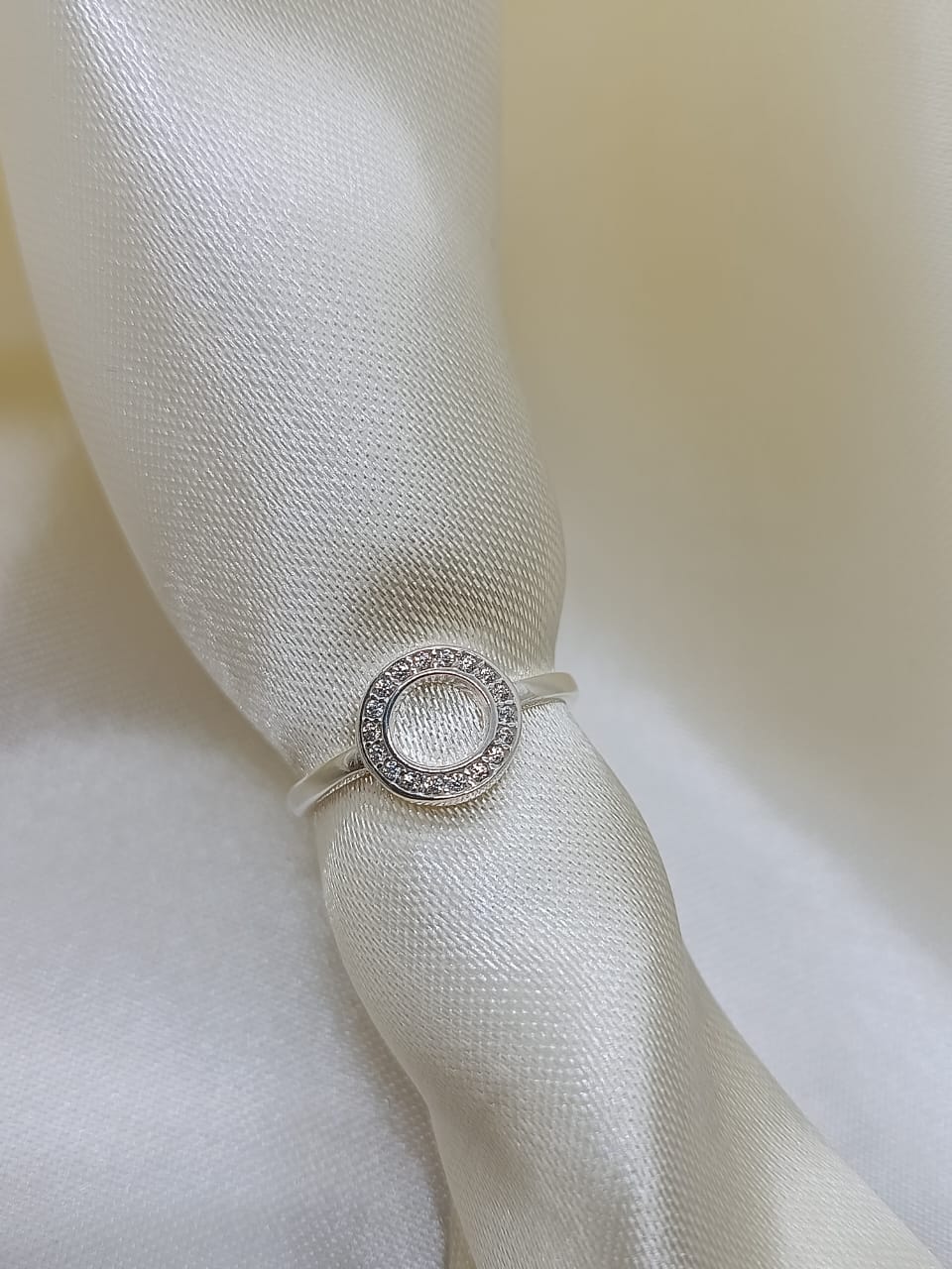 Anel Círculo Cravejado