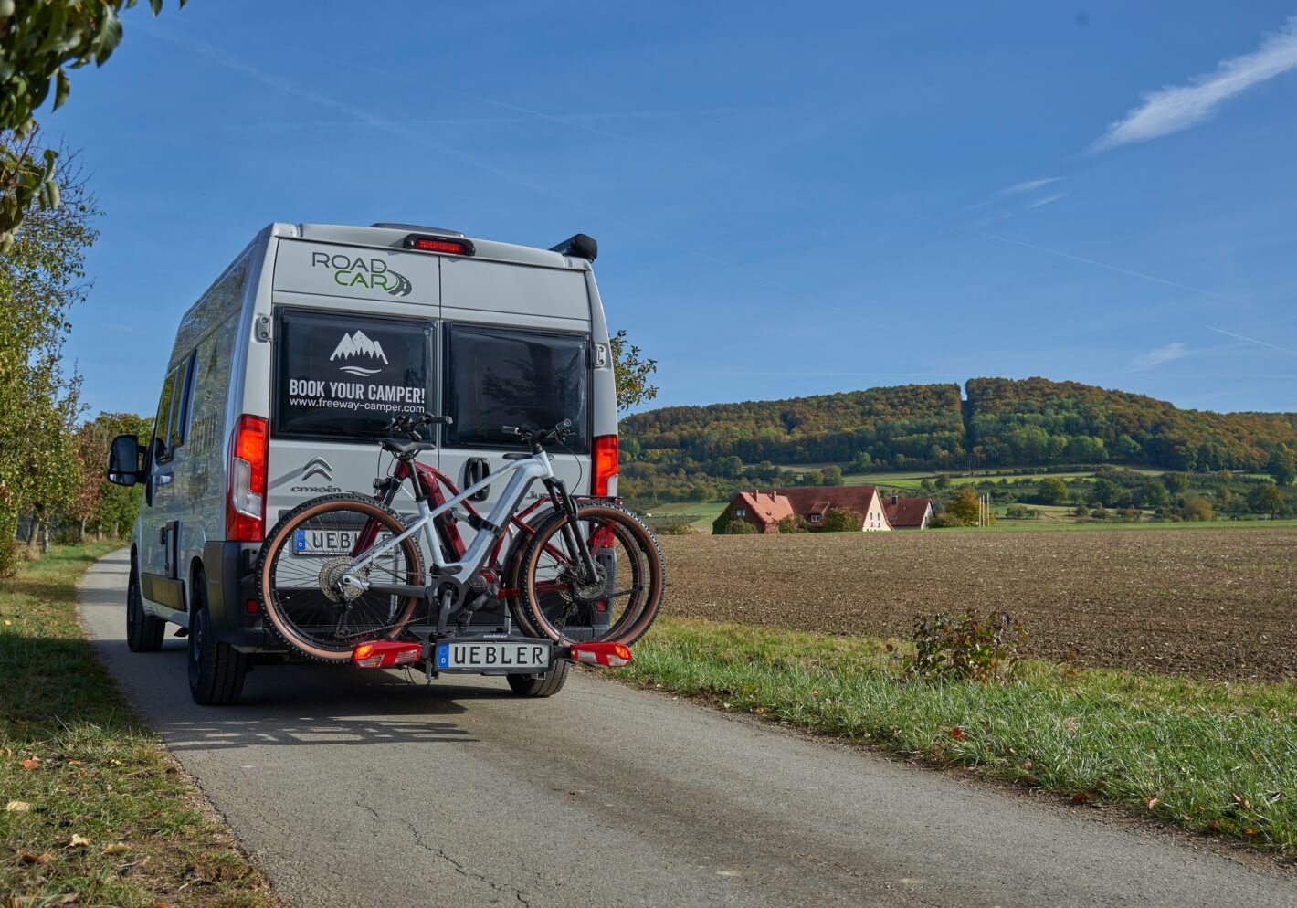 Uebler H31 S90 tilting and folding eBike rack (3 bikes) with reversing sensors