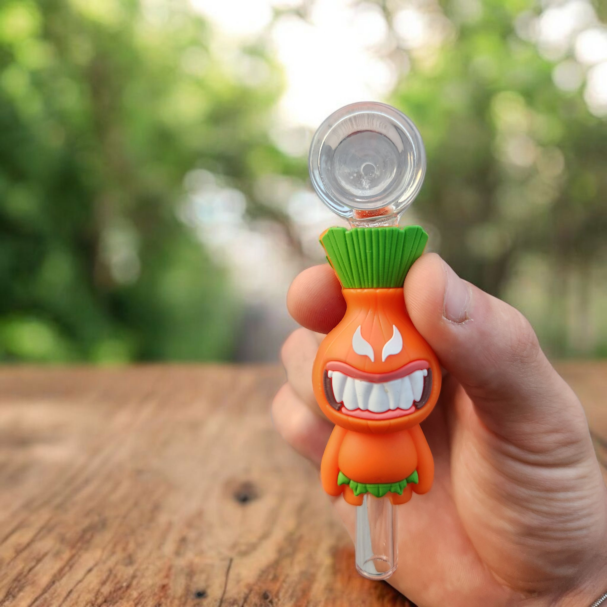 Pipa de cristal con diseño de zanahoria divertida