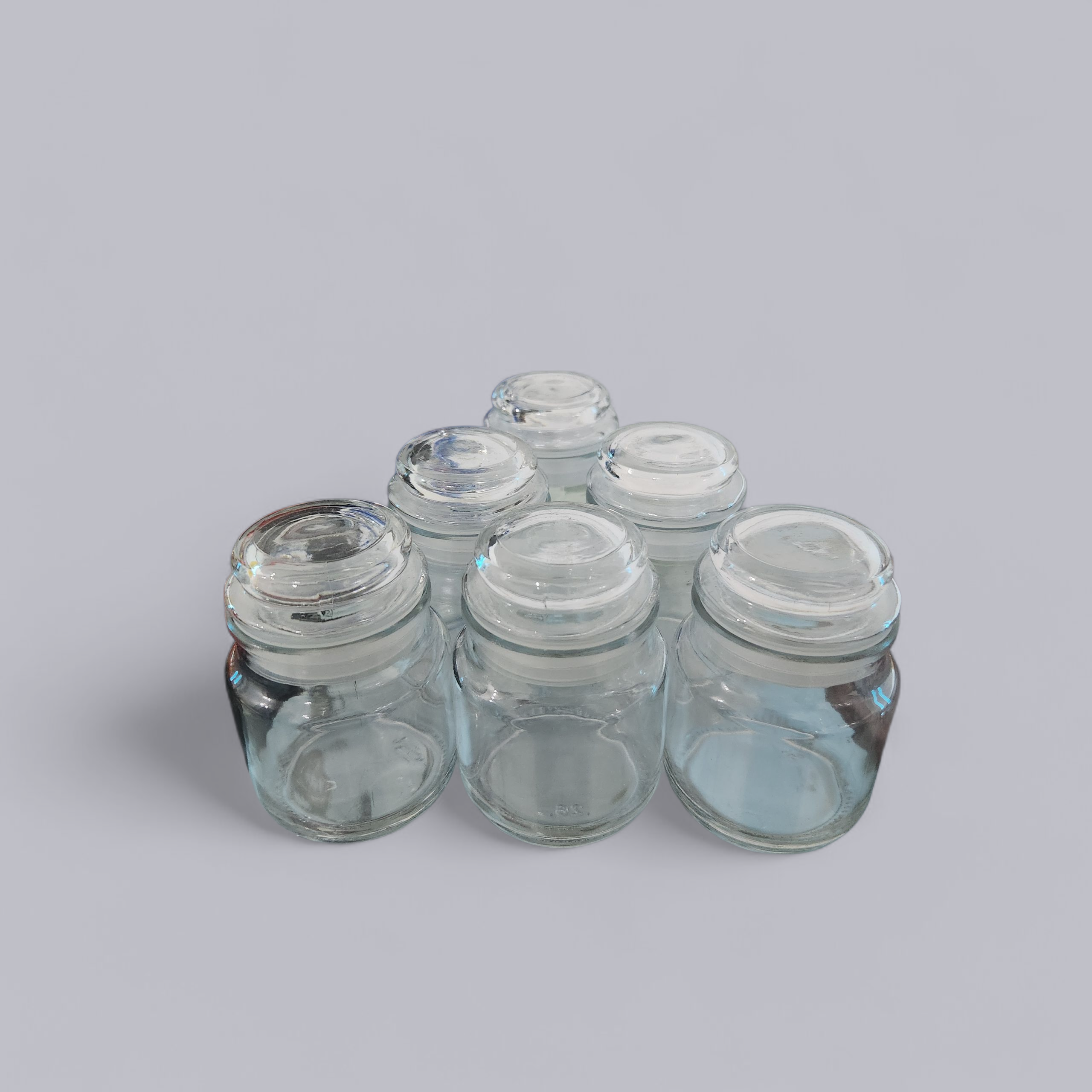 Frascos de vidrio pequeños