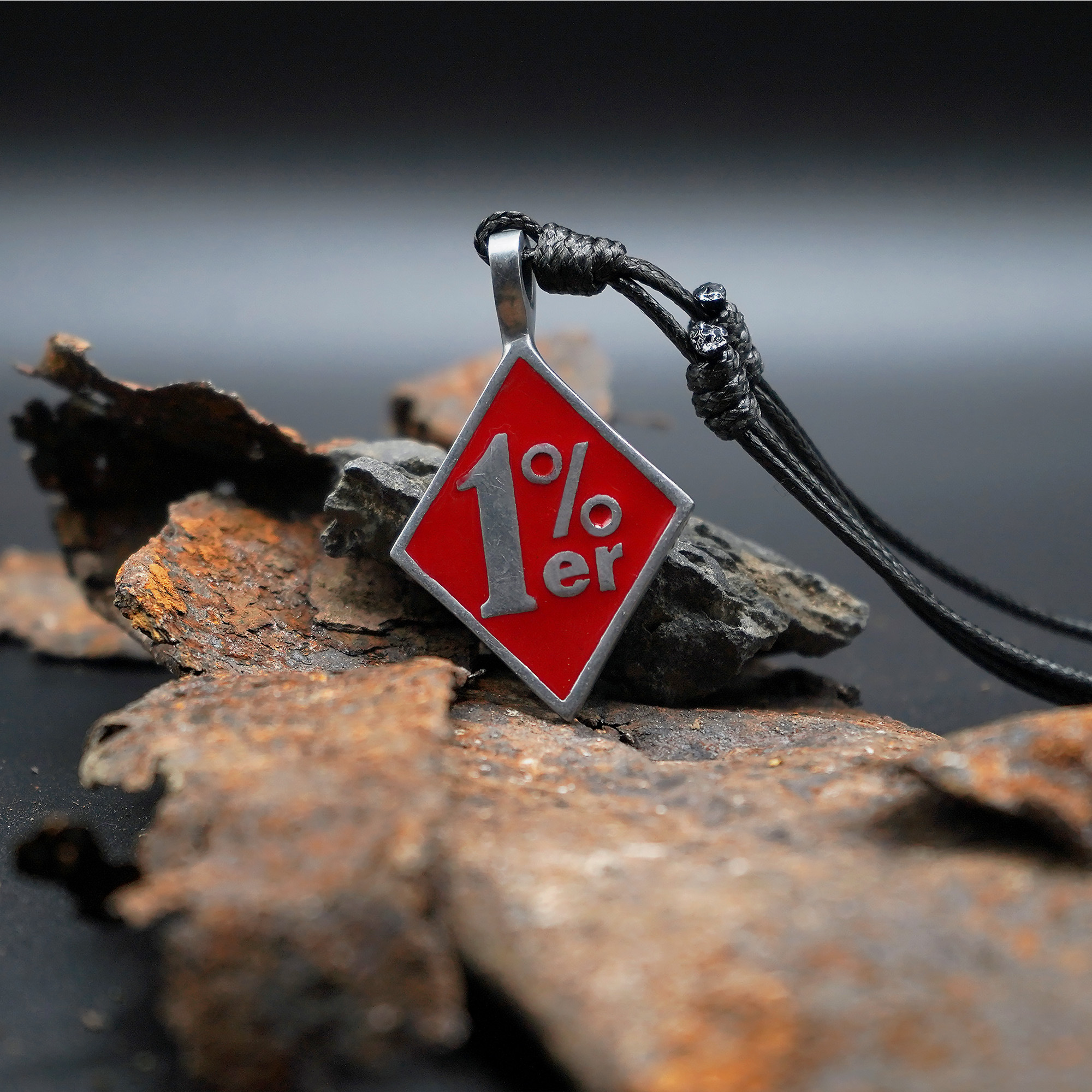 1%'er Pendant