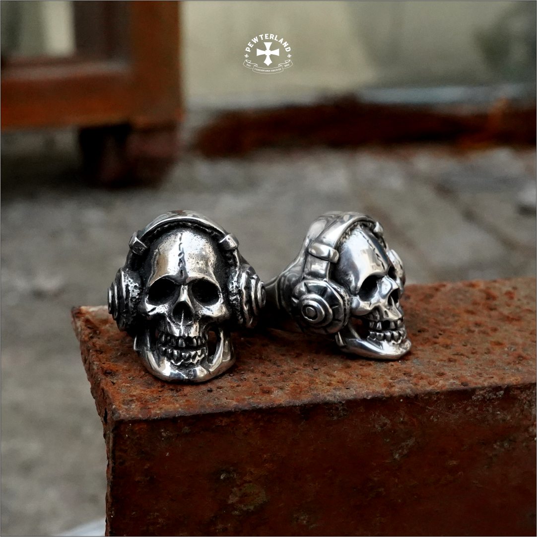 Distortion Ringskull