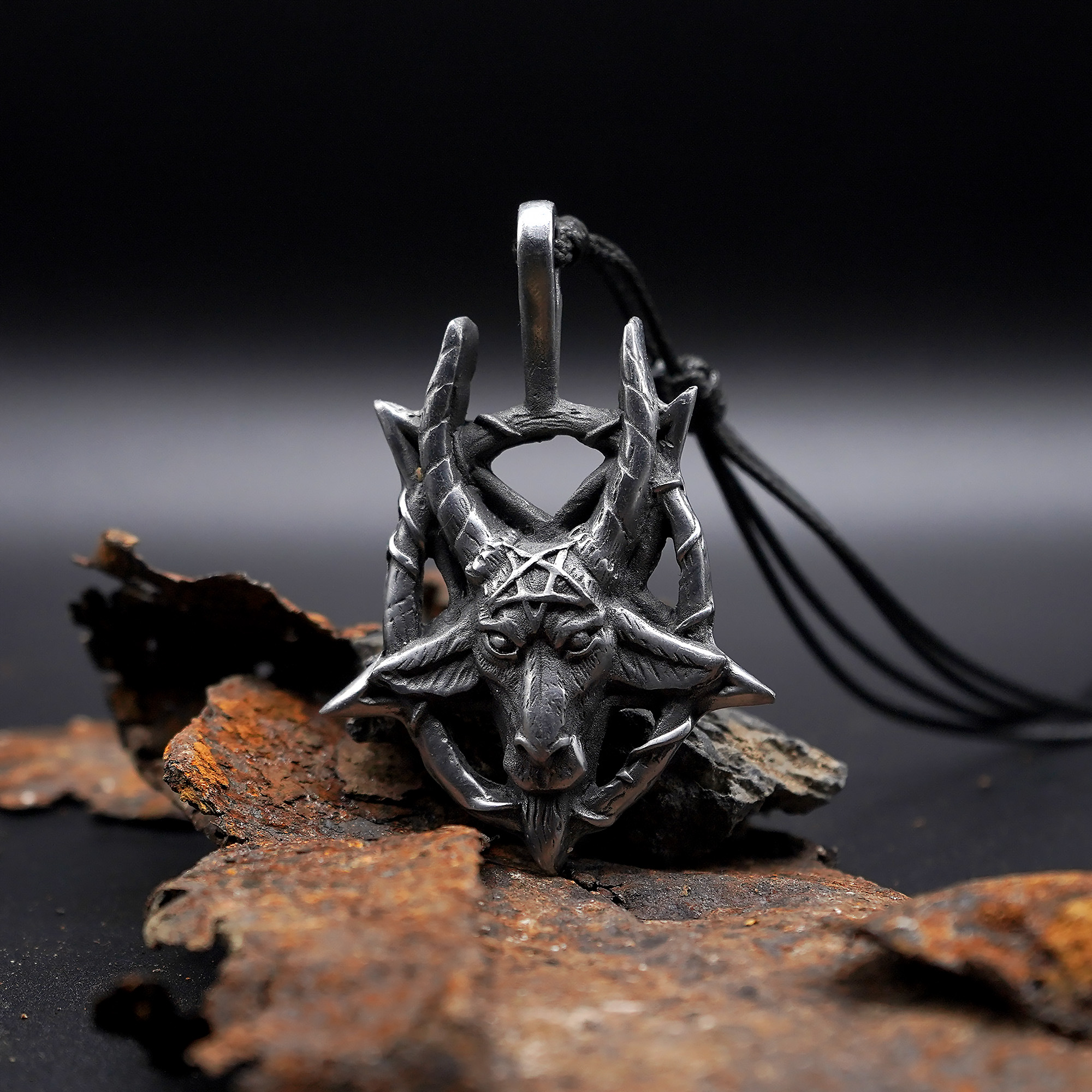 Demonisme Series Pendant