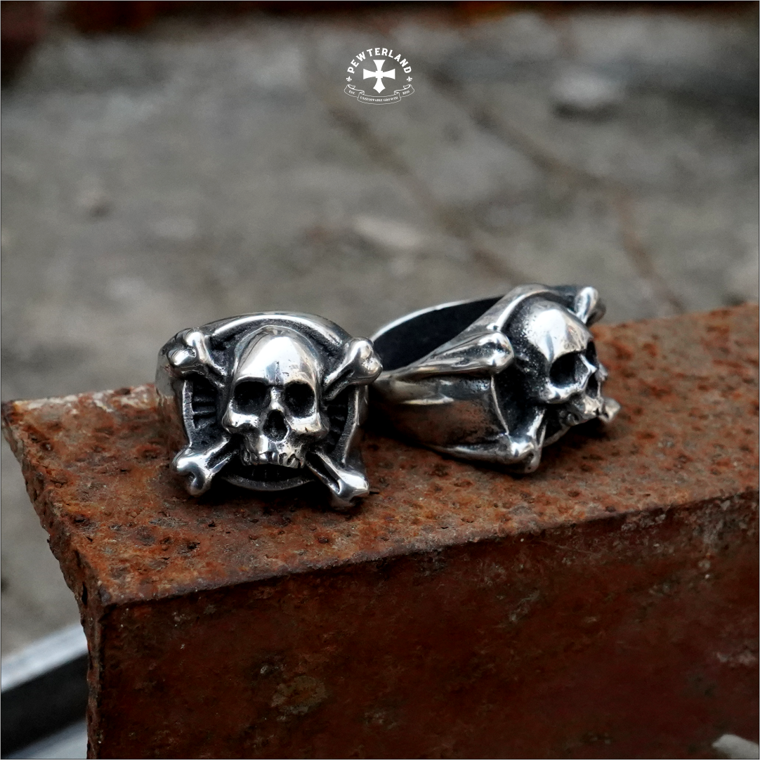 Crossbone Ringskull
