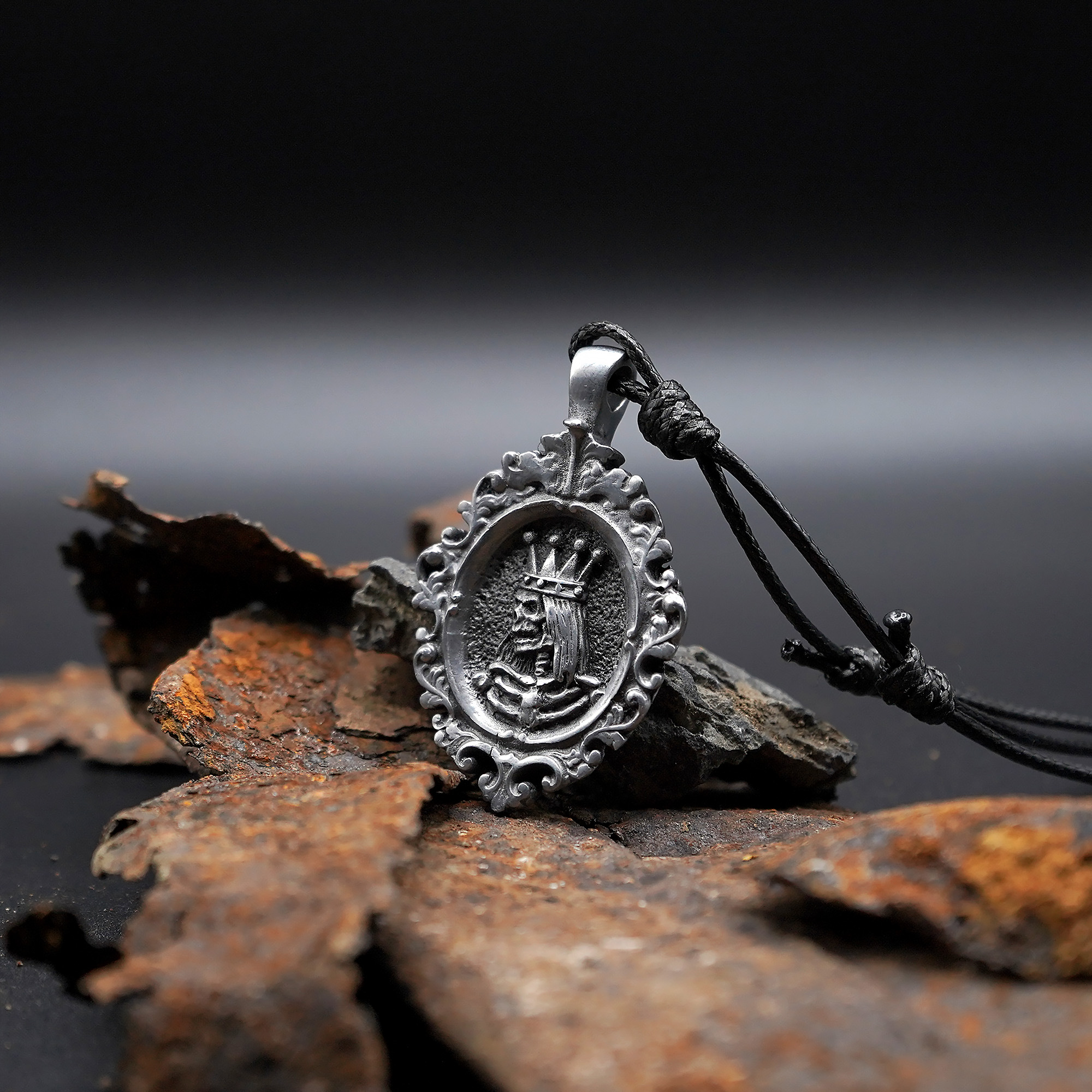 Royal Kingdom Series Pendant