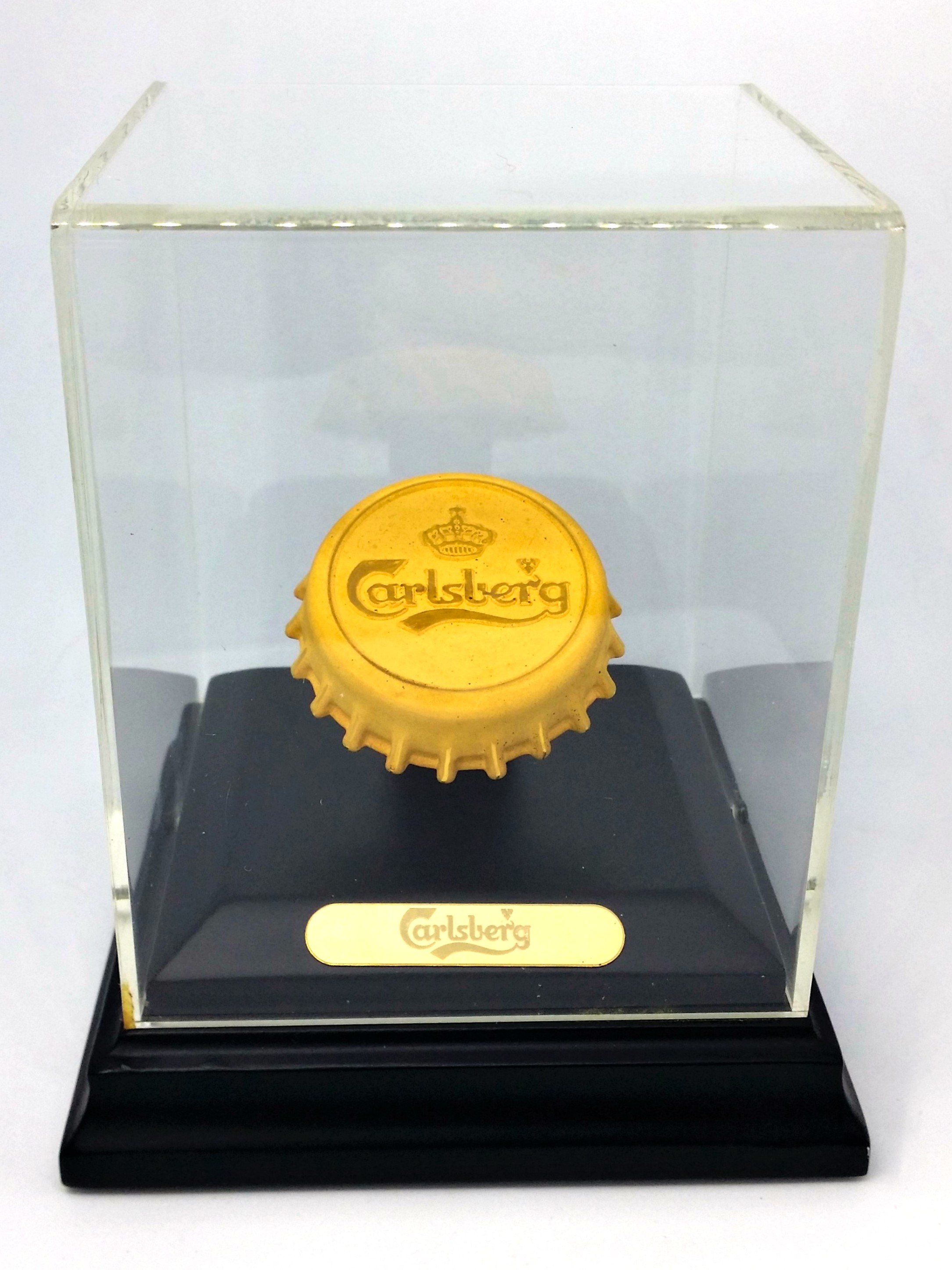 Carlsberg Beer 24k Gold Plated Bottle Cap - 1990s Sweepstake Prize NIB