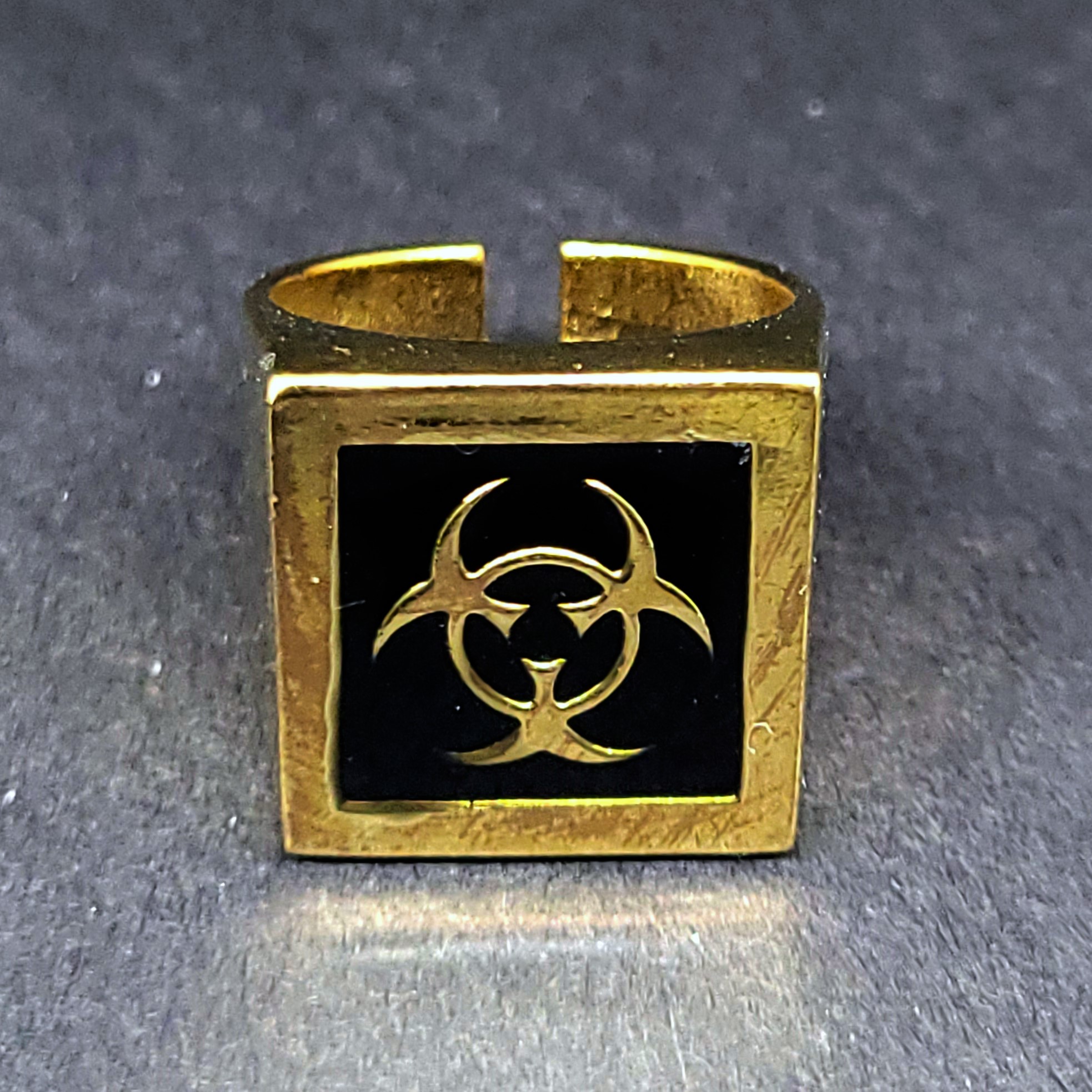 BIOHAZARD 3 Biological Hazard Symbol Metal Ring (GOLD) - 1999 Capcom Resident Evil Hong Kong Comics