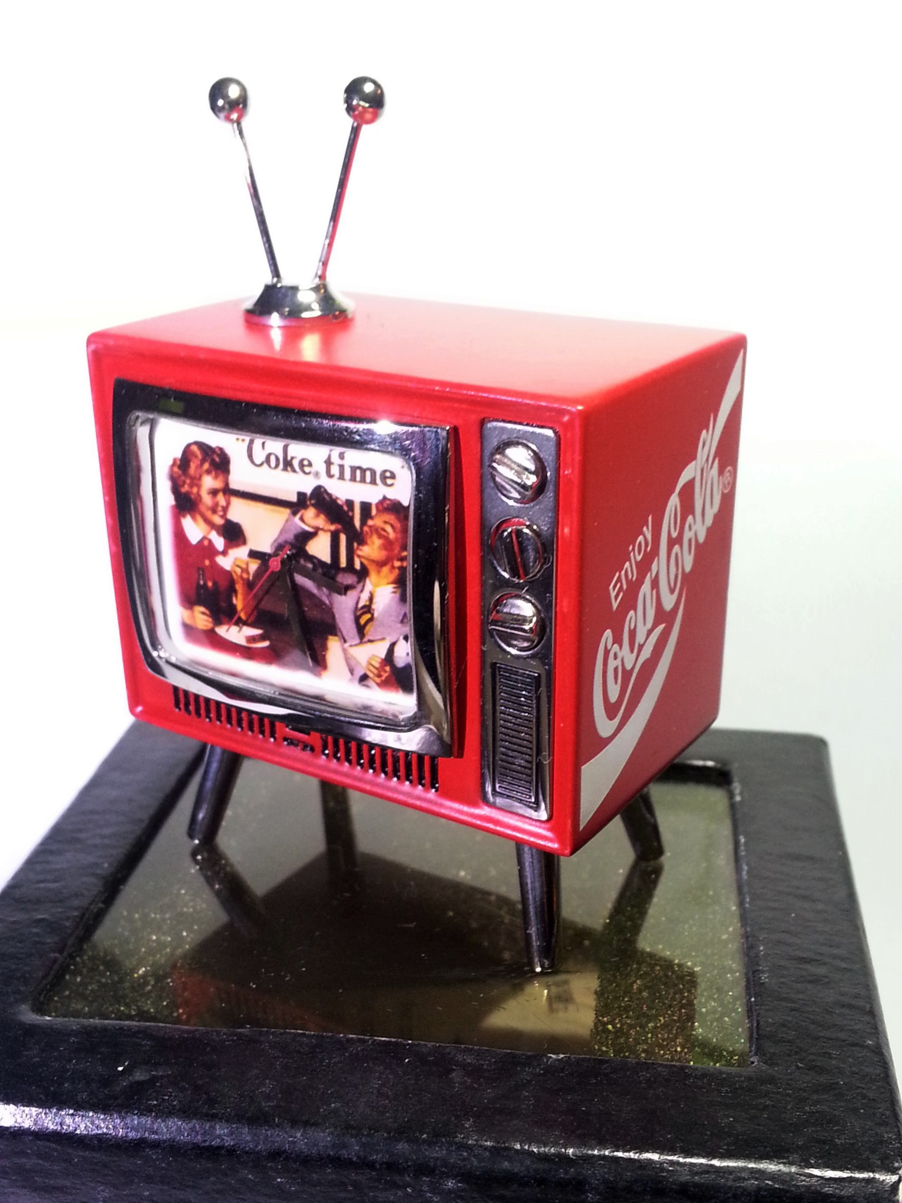 Coca Cola mini TV Shaped Desk Clock (Coke Time) Tested Works