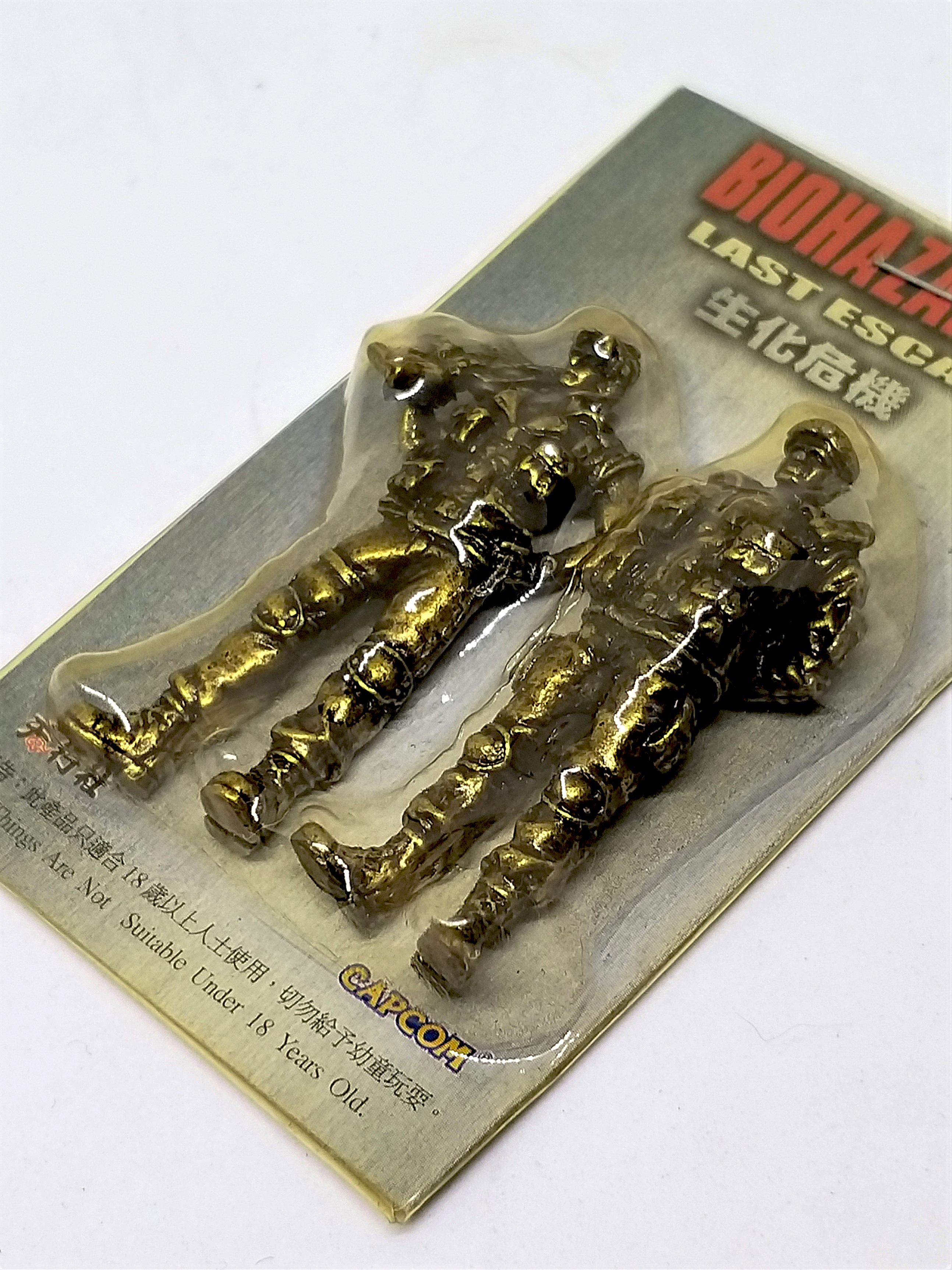 BIOHAZARD 3 Carlos & Mikhail Metal Figures (Bronze) - 1999 Capcom Resident Evil Hong Kong Comics
