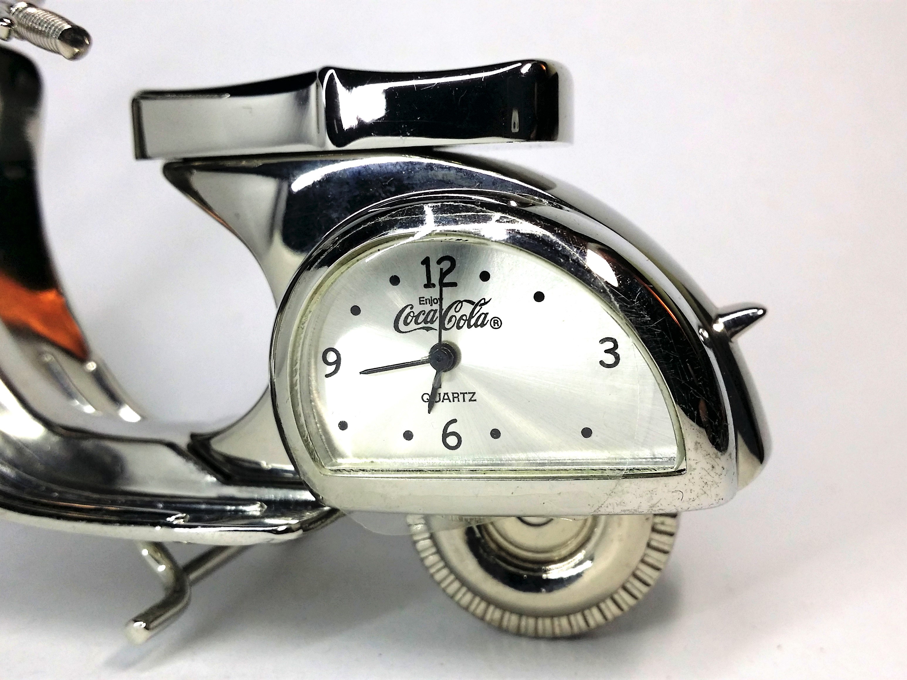 Coca Cola 2001 Motor Scooter Silver Metal Desk Clock - Ex Display Tested Works
