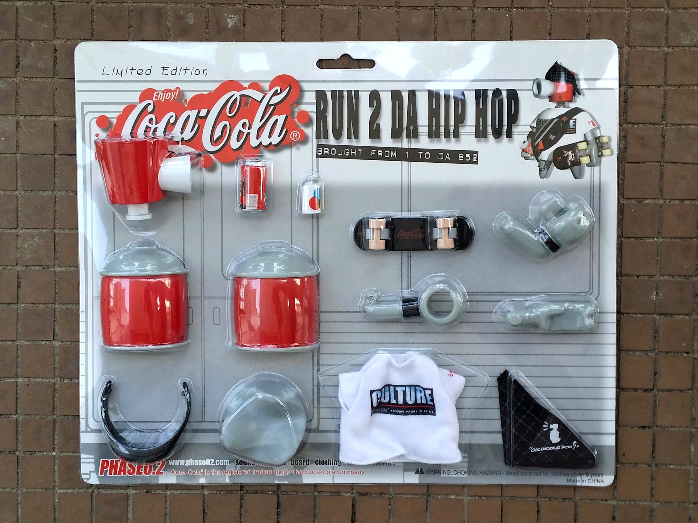 Coca Cola x Michael Lau (Run 2 Da Hip Hop) Action Figure Model Kit - 2001 Limited Edition