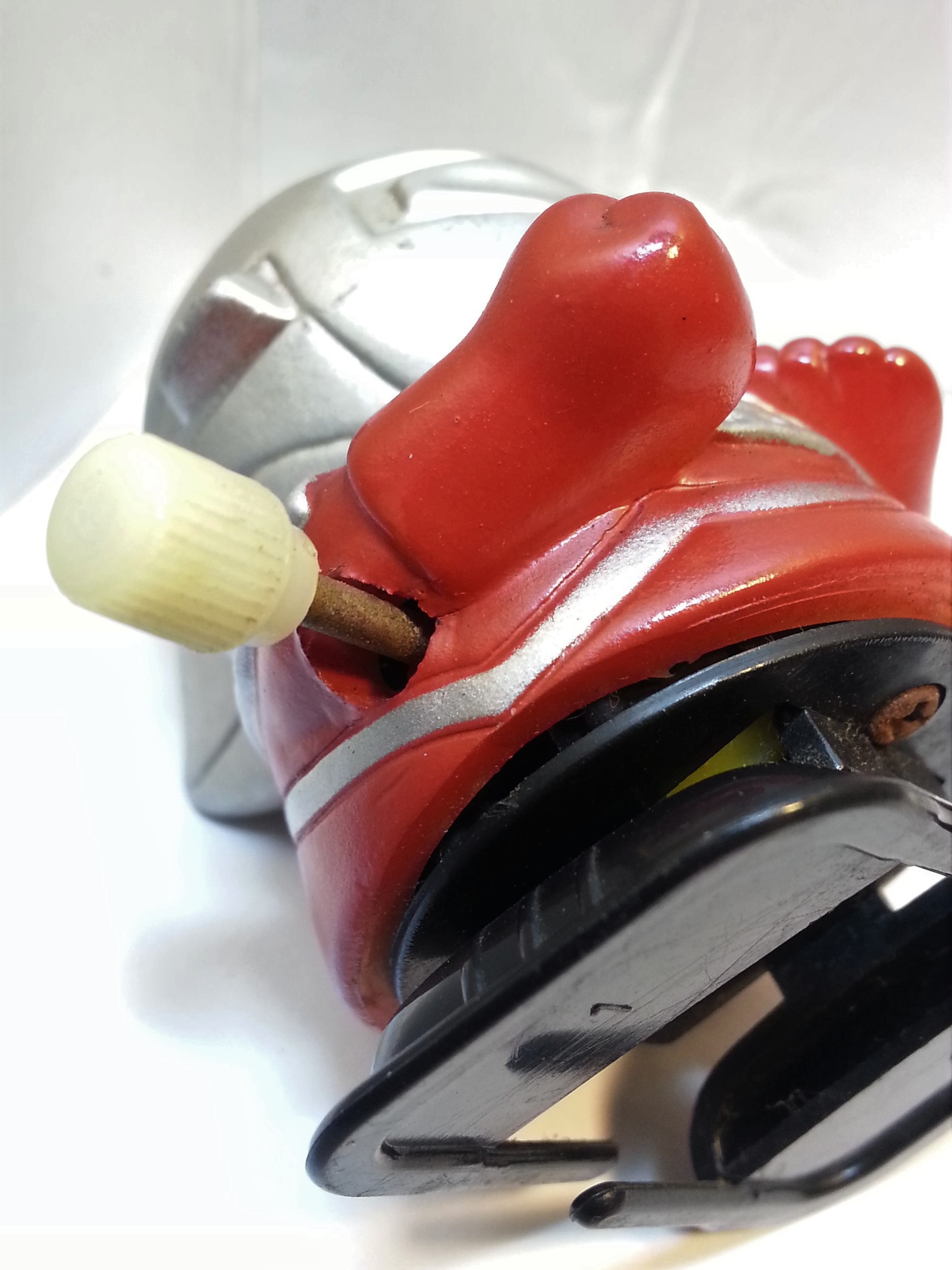  Ultraman Ultra-Seven Plastic Wind-Up Walking Toy - 90s Japanese Anime