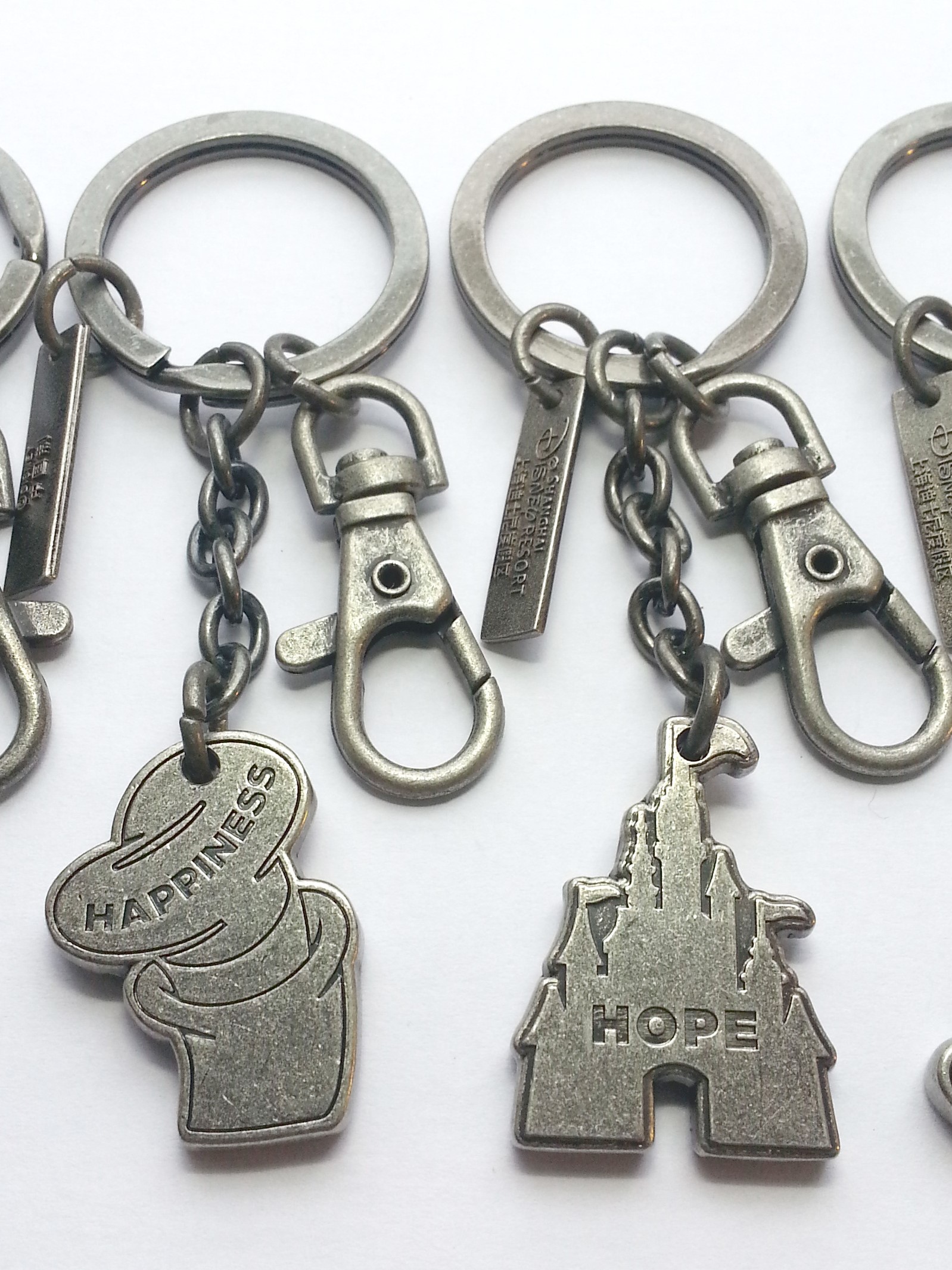 Shanghai Disney Resort Grand Opening Character Icon Keychain Set Of 6 - 2016 Disneyland Unused