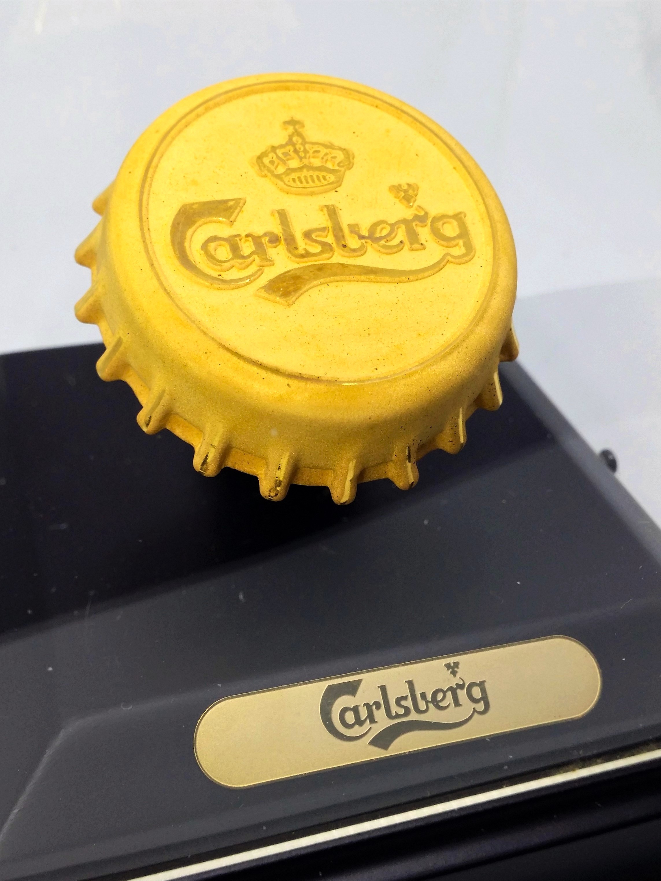 Carlsberg Beer 24k Gold Plated Bottle Cap - 1990s Sweepstake Prize NIB