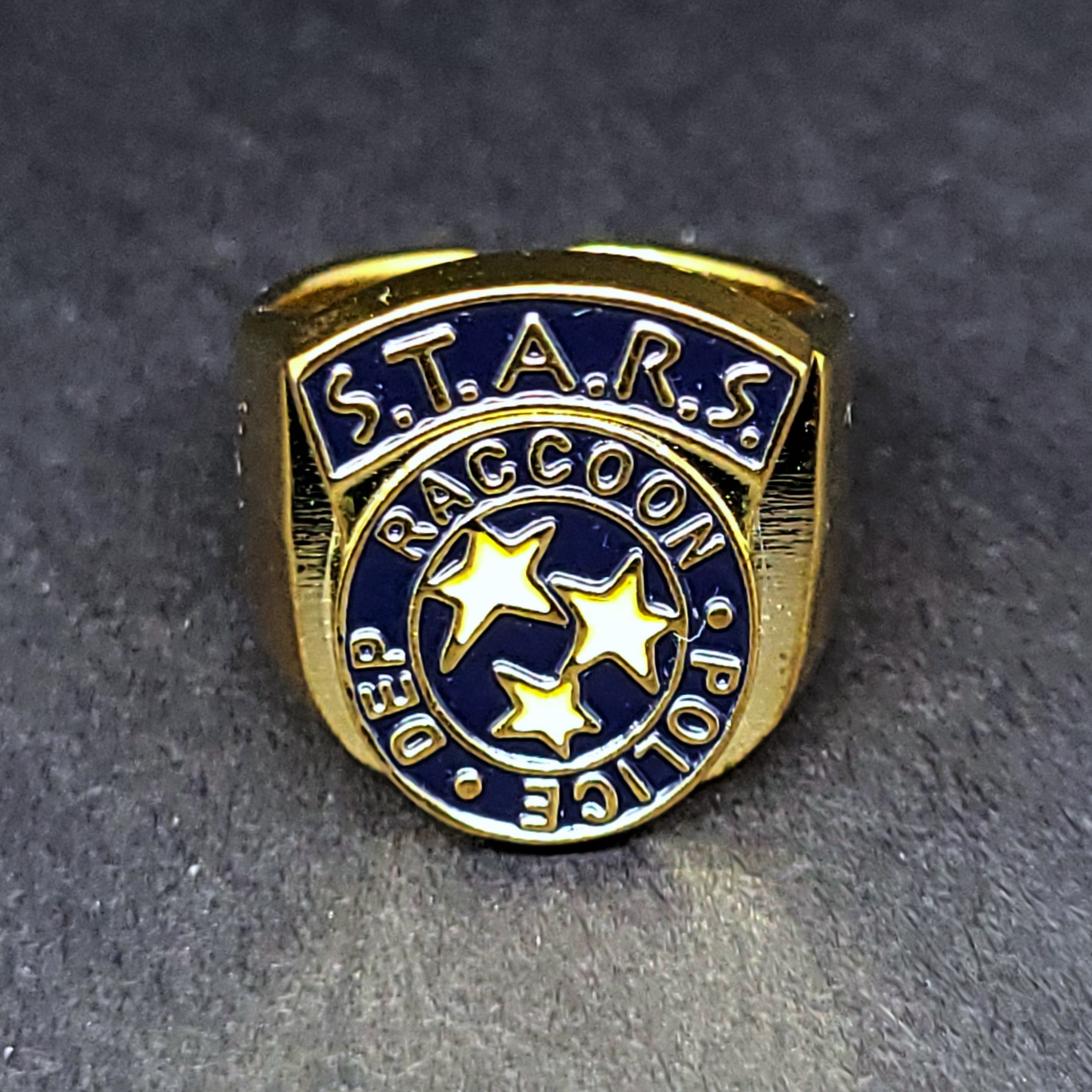 BIOHAZARD 3 S.T.A.R.S. Metal Ring (GOLD) - 1999 Capcom Resident Evil Hong Kong Comics