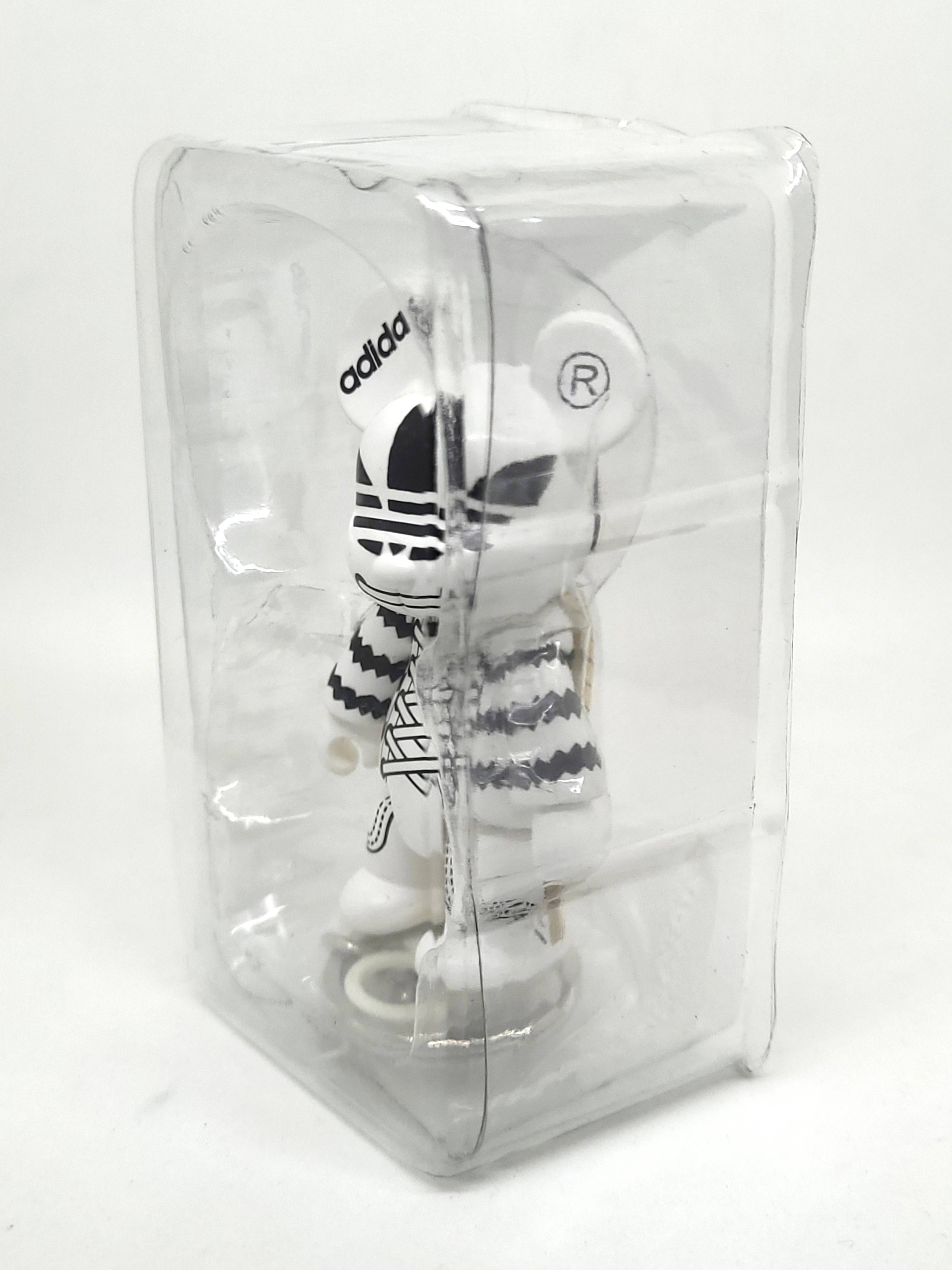 2004 Adidas Originals x Toy2R QEE Adicolor (B&W) Figure Keychain