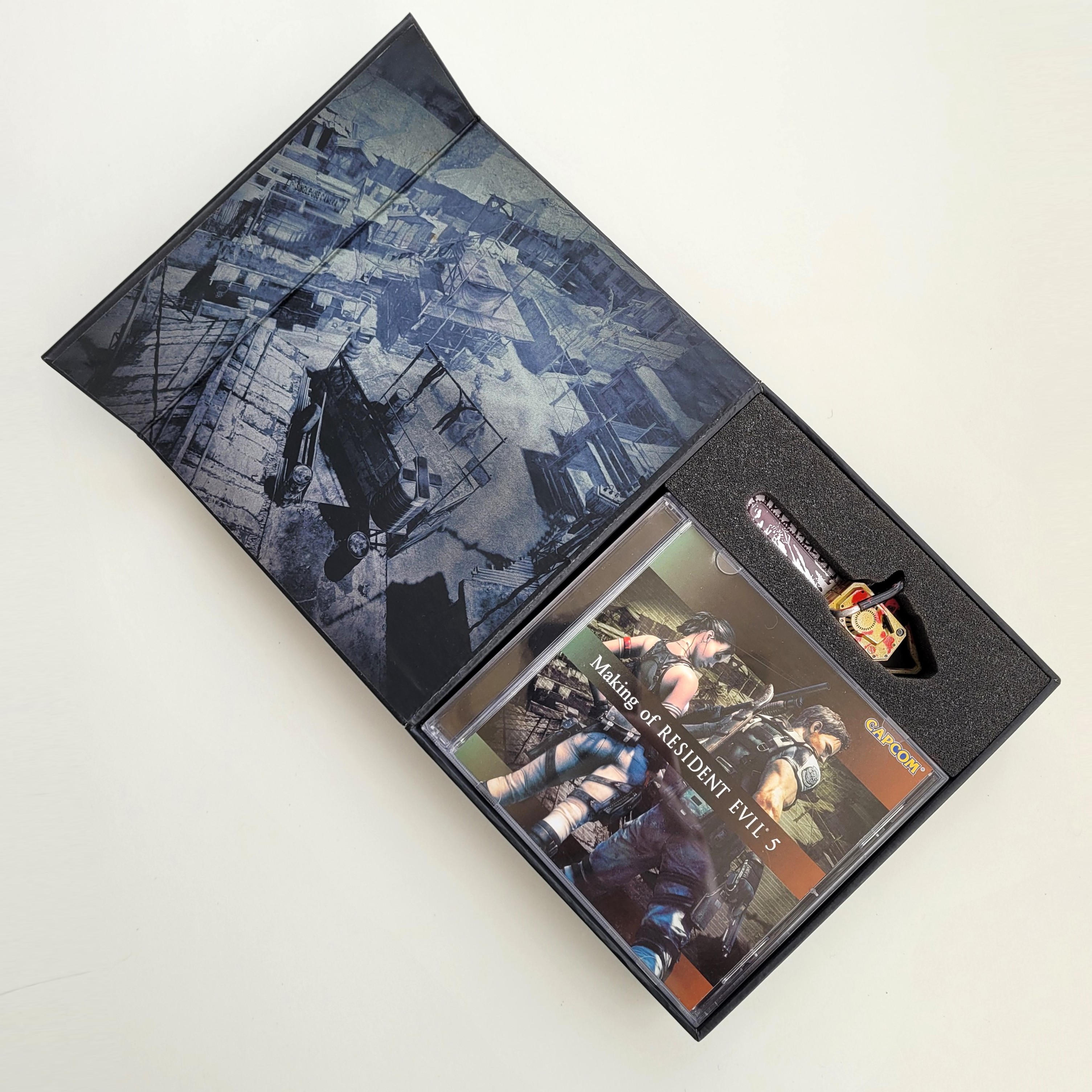 BIOHAZARD Resident Evil 5 Limited Edition (PS3) w/ Chainsaw USB Flash Drive - 2009 TRICELL