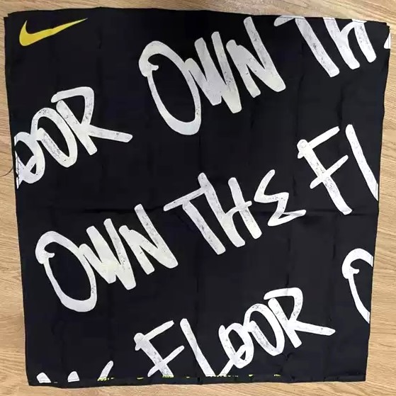 Nike Neck Scarf Set (3-Pack) - 2023 Square Head Scarves Brand New NFS