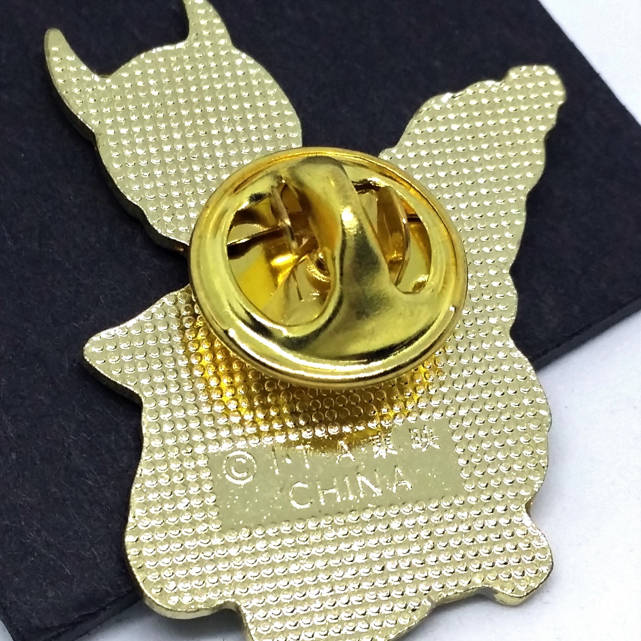 Kamen Rider Kuuga Pin Badge #01 - 1990s TOEI Japanese Anime Masked Rider