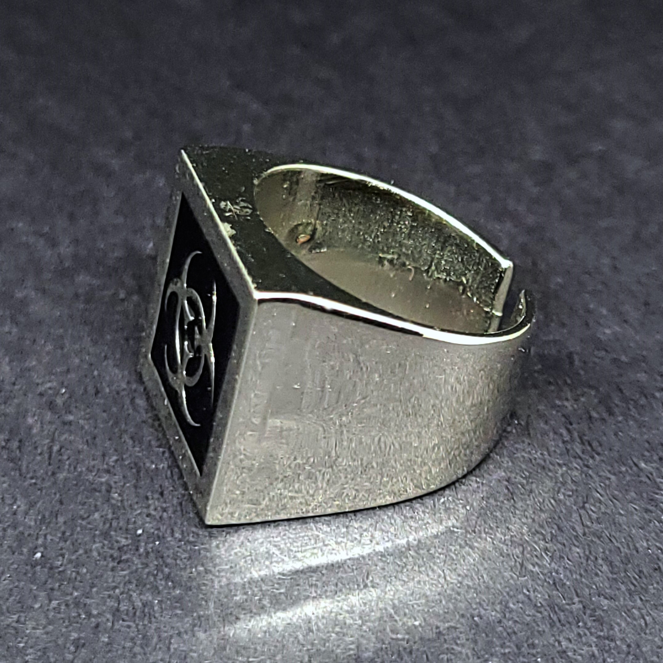 BIOHAZARD 3 Biological Hazard Symbol Metal Ring (SILVER) - 1999 Capcom Resident Evil Hong Kong Comics