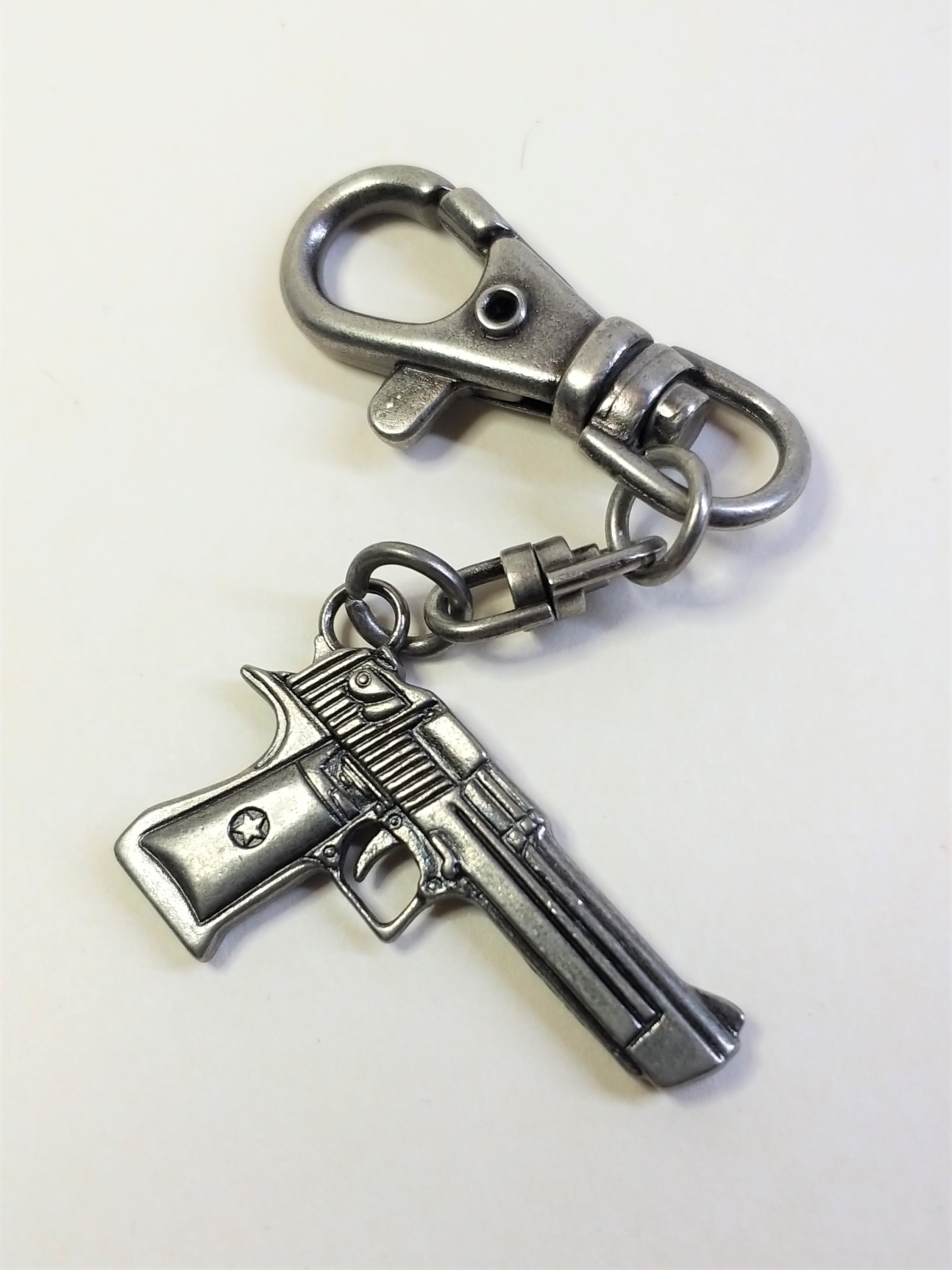 BIOHAZARD 2 Leon Desert Eagle Keychains (Silver / Bronze) - 1998 Capcom Resident Evil Hong Kong Comics