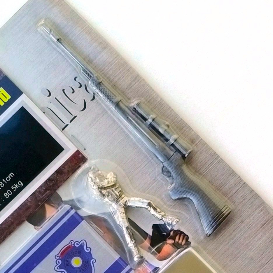 BIOHAZARD Code: Veronica Mini Sniper Rifle Toy Set - 2000 Capcom Resident Evil HK Comics