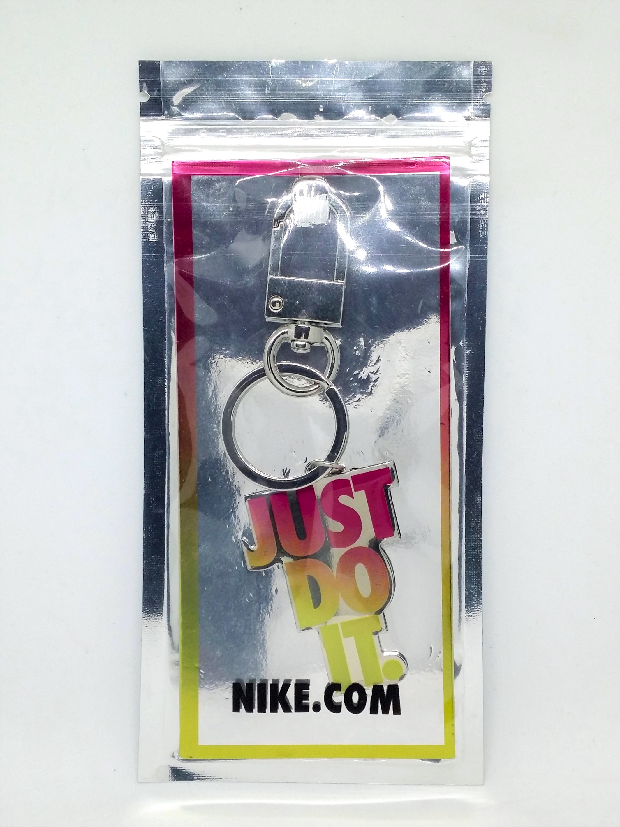 Nike "JUST DO IT" Metal Keychain Key Ring Brand New