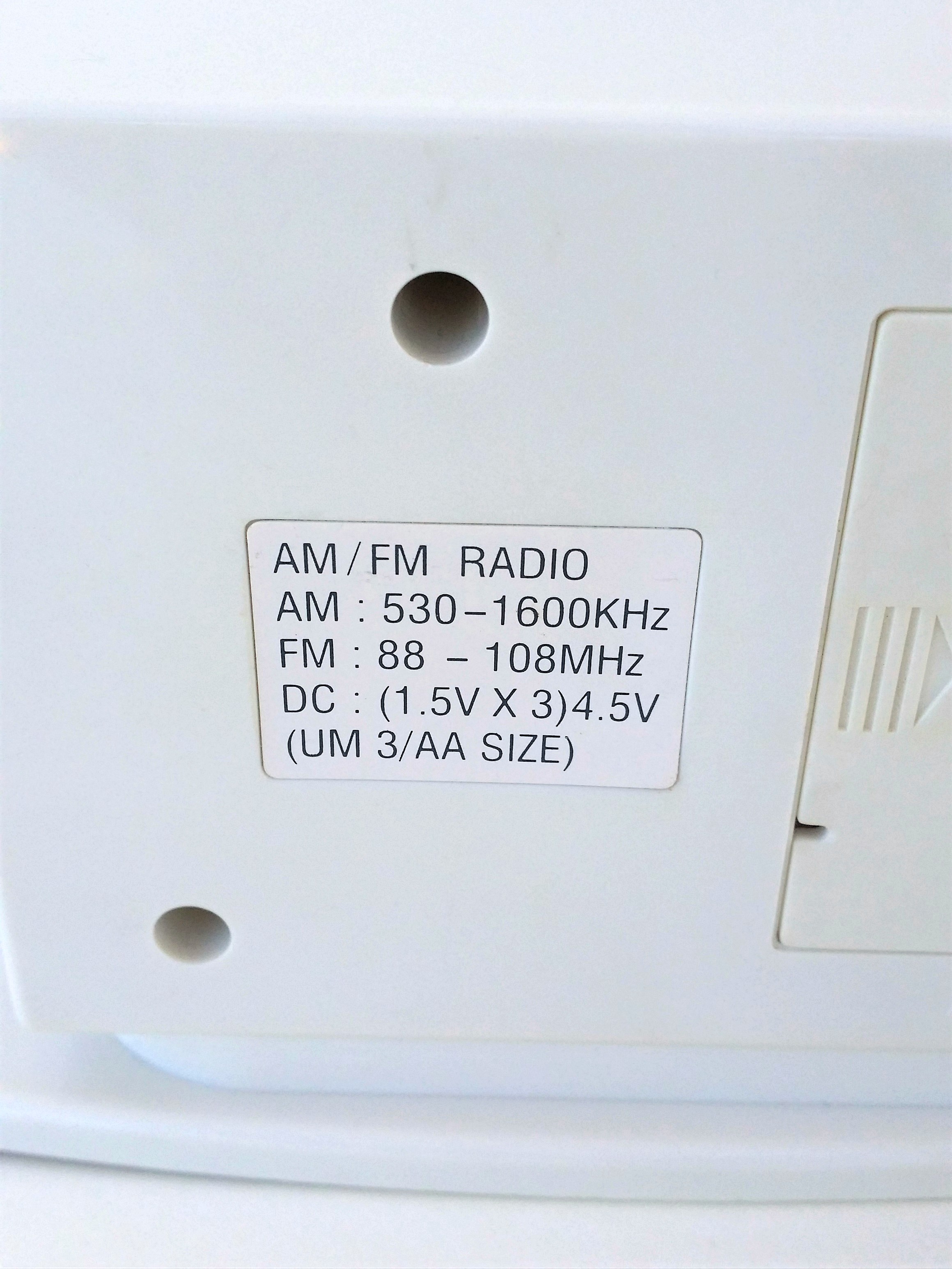 Toshiba x Looney Tunes AM/FM Radio - Tweety And ‎Sylvester w/ Air Conditioner VTG NFS