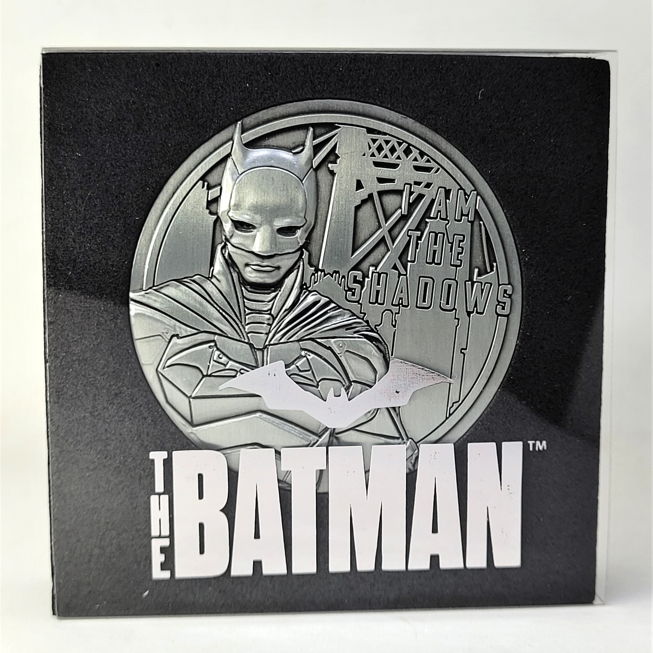 The Batman Medal Coin - 2022 Limited Edition Bur-ray/DVD Gift By DC