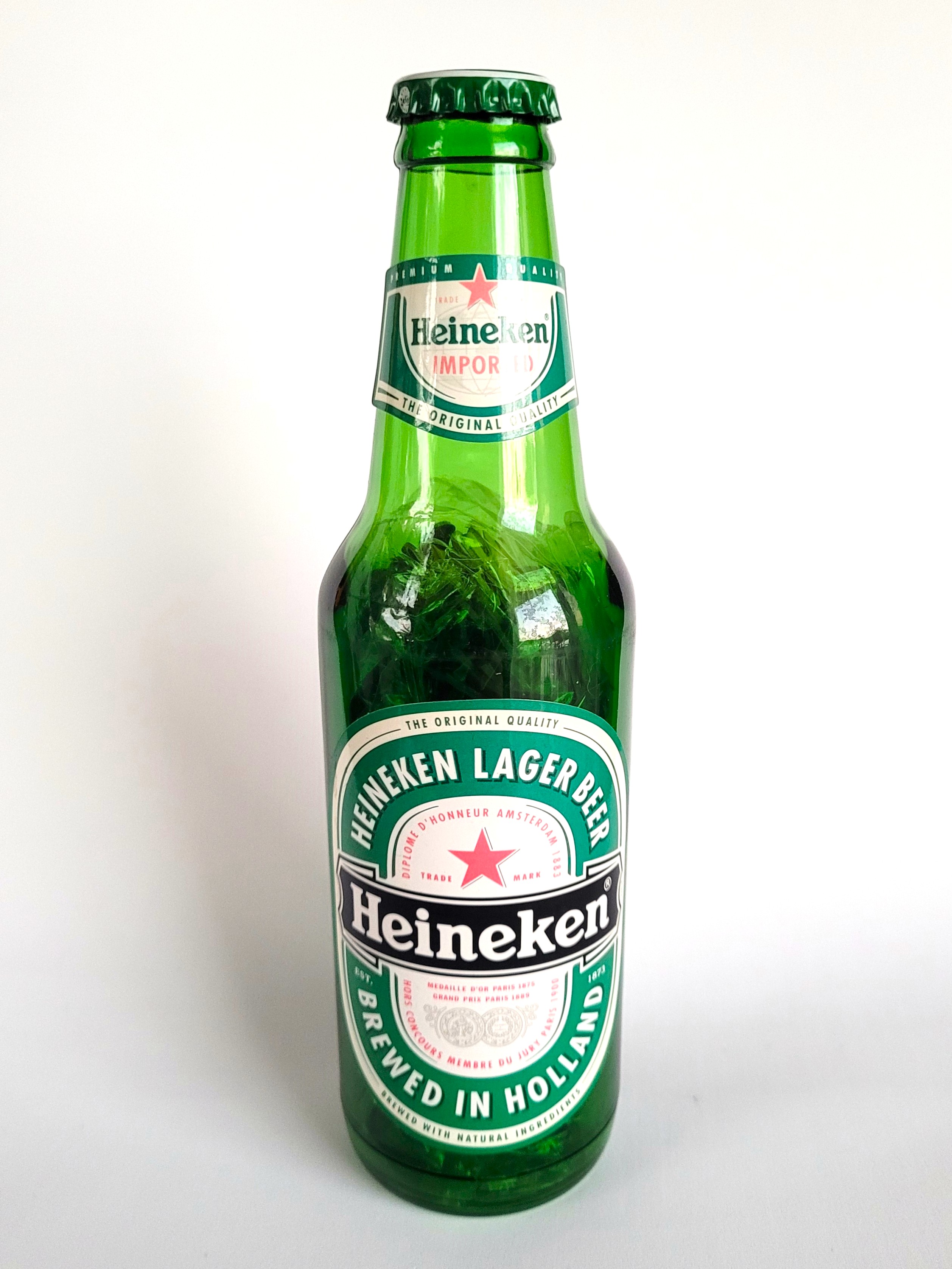 Heineken Beer Jigsaw Puzzle (Great Wall) in Bottle-Shaped Plastic Container