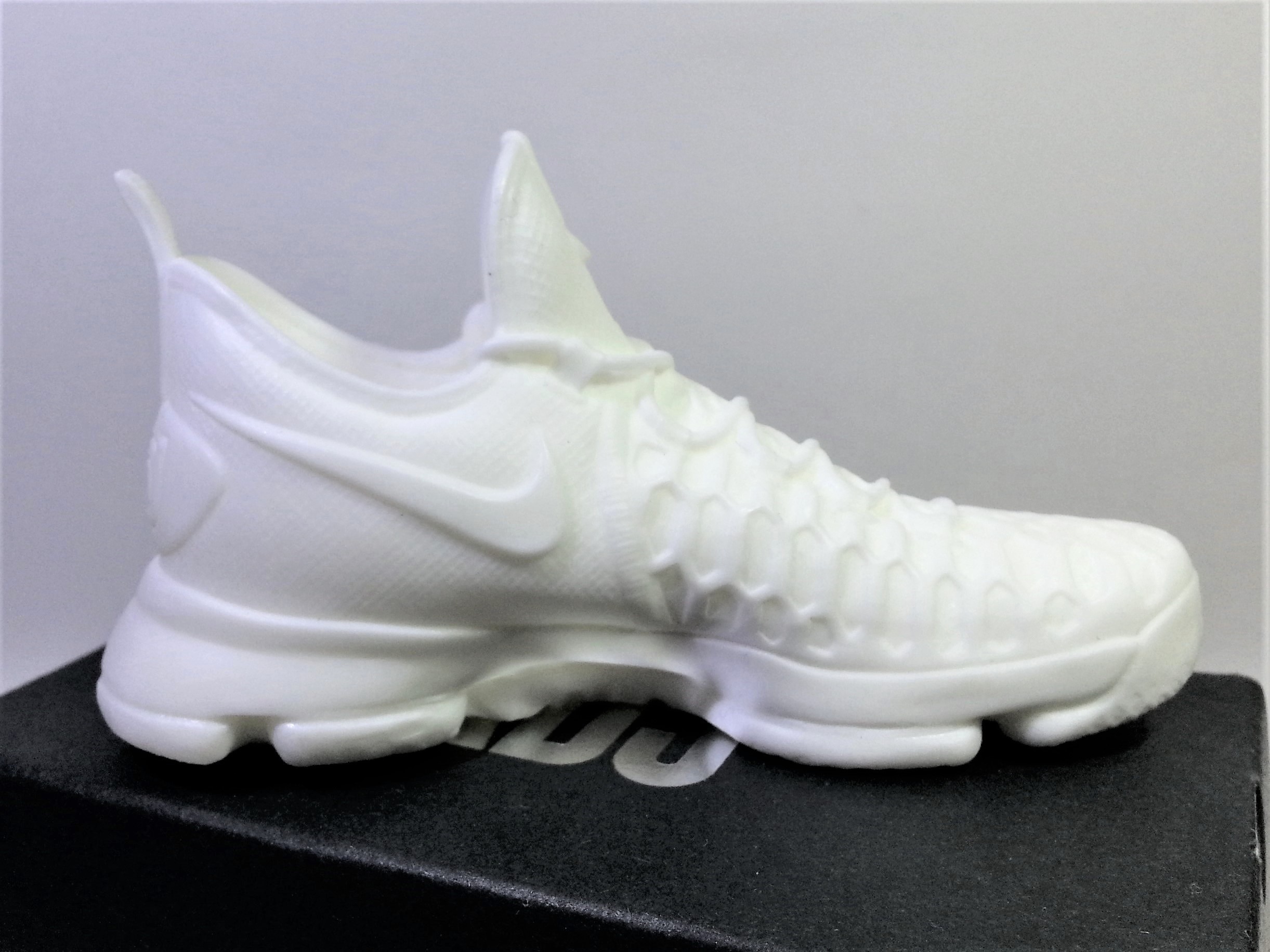 Nike KD 9 Mini Sneaker - Kevin Durant & Nike's "852 x KD" Exhibition 2016 in HK