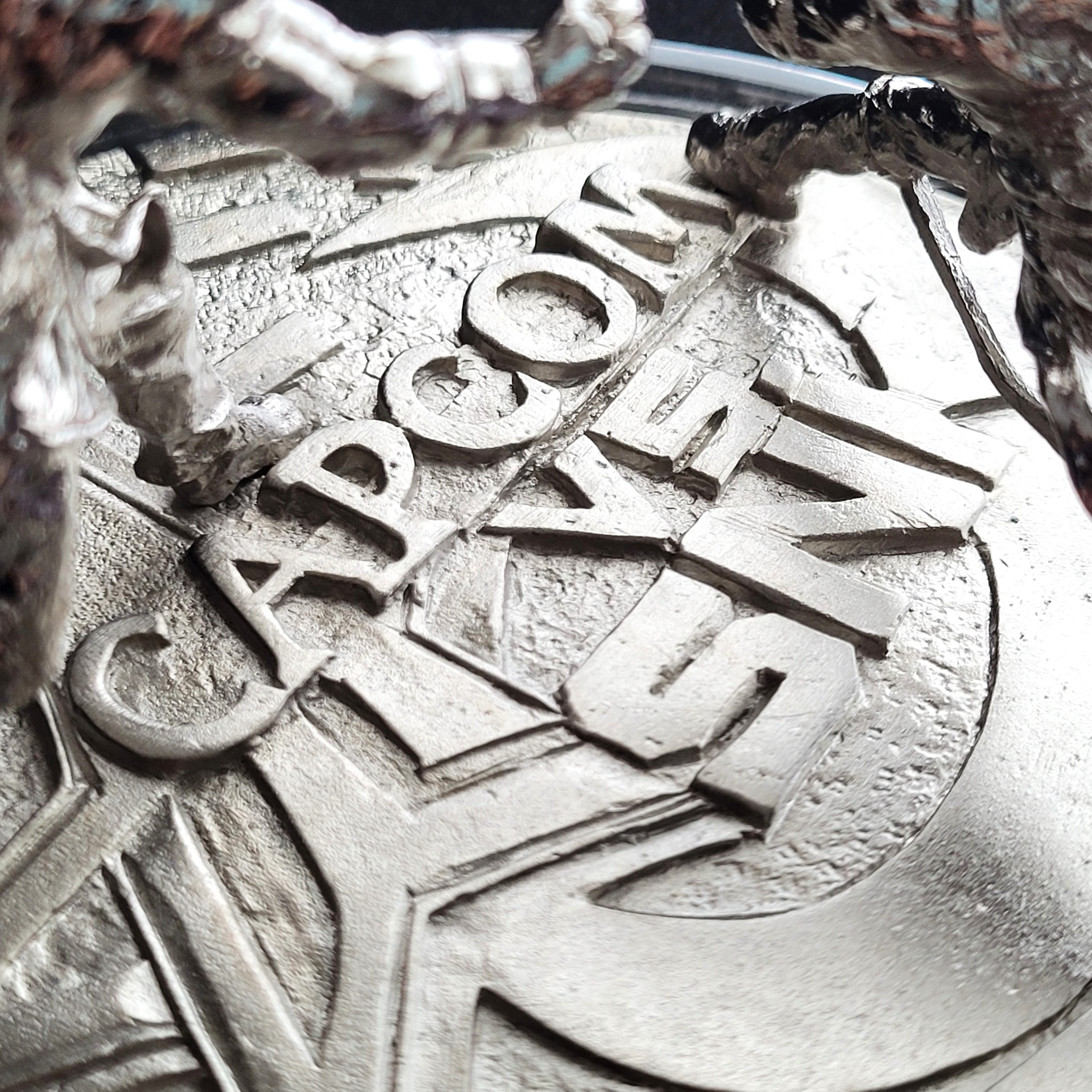 Capcom vs. SNK Millennium Fight 2000 Metal Figure Statue (Ryu & Iori Yagami) - 2000 Hong Kong Comics