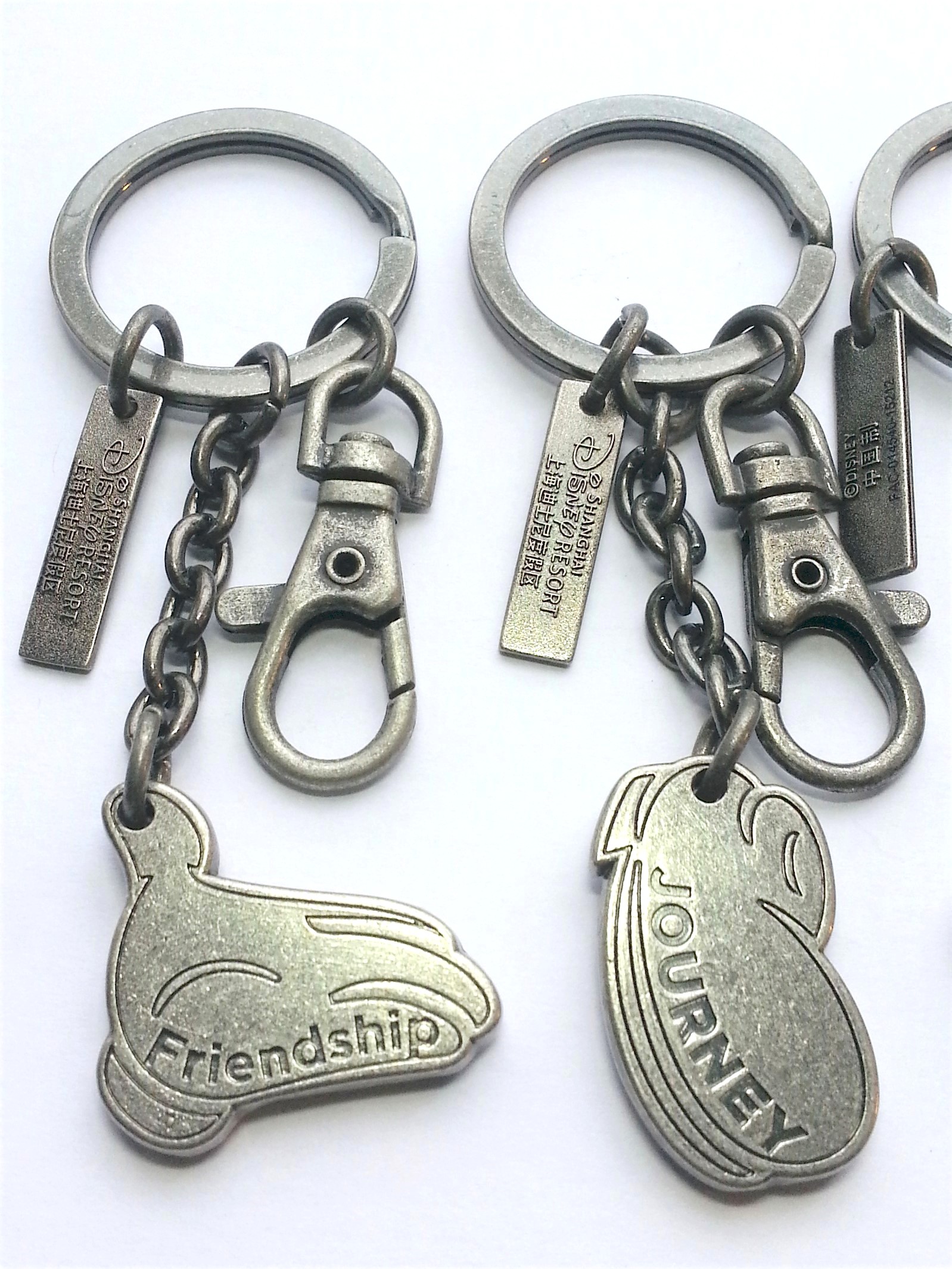 Shanghai Disney Resort Grand Opening Character Icon Keychain Set Of 6 - 2016 Disneyland Unused