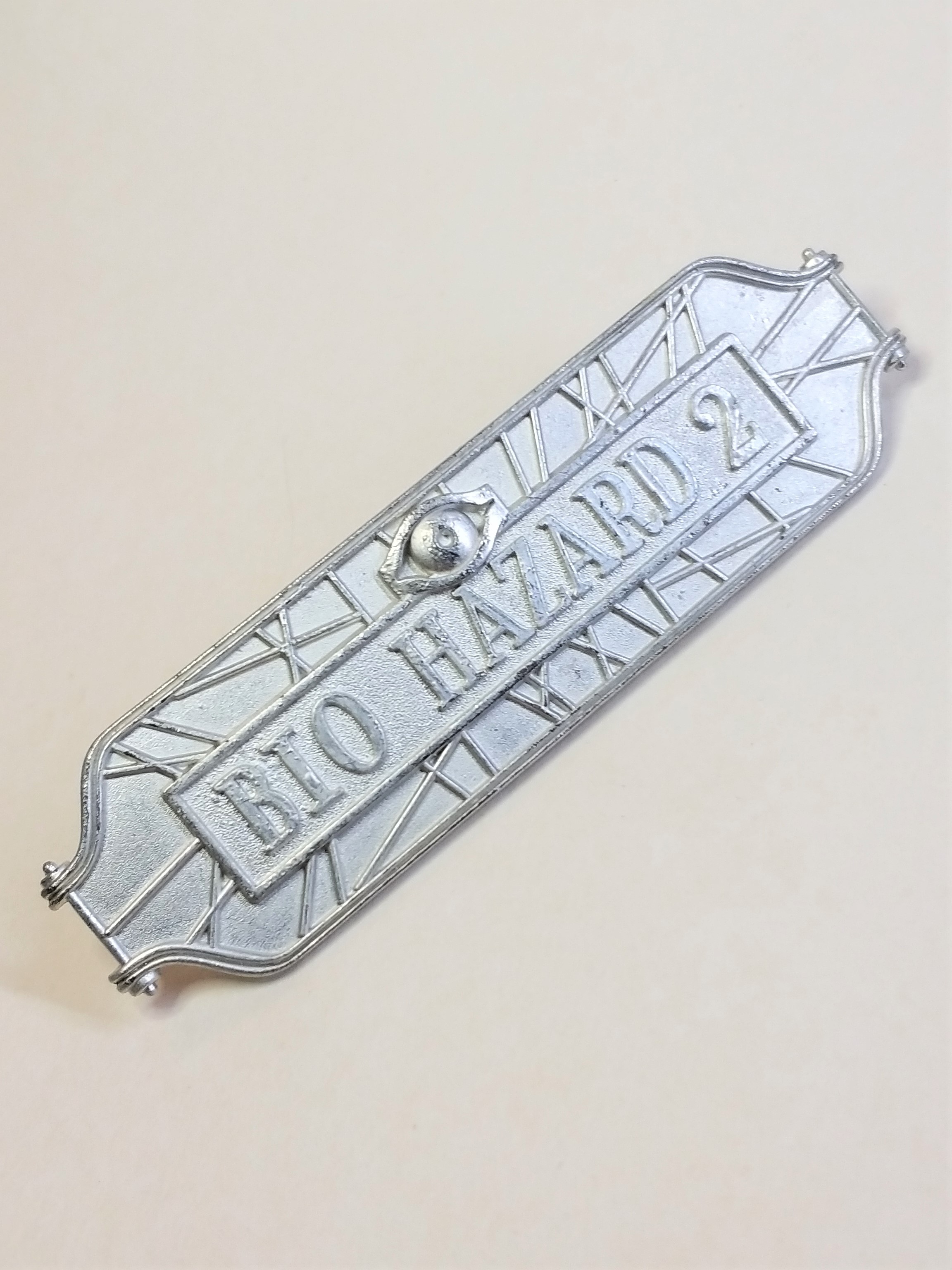 BIOHAZARD 2 Metal Pin Badges (Silver / Bronze / Dark Copper) - 1998 Capcom Resident Evil Hong Kong Comics