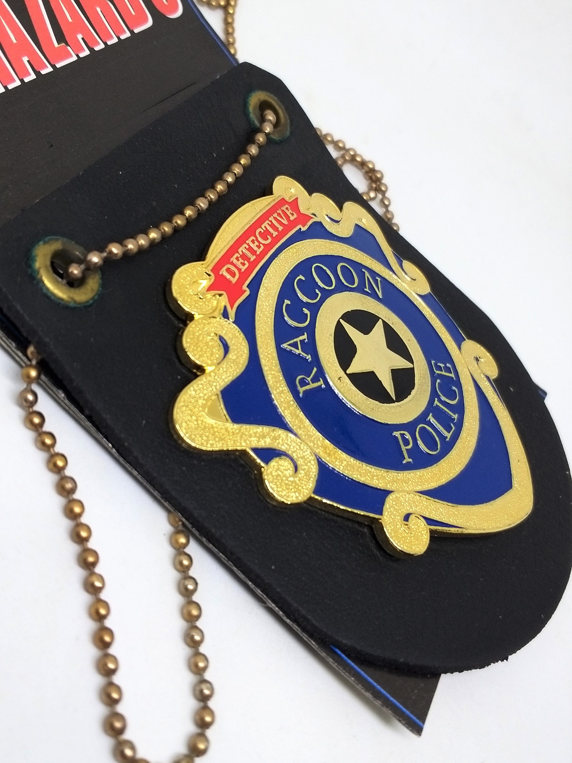 BIOHAZARD 3 Detective Raccoon Police Metal Badge - 1998 Capcom Resident Evil Hong Kong Comics