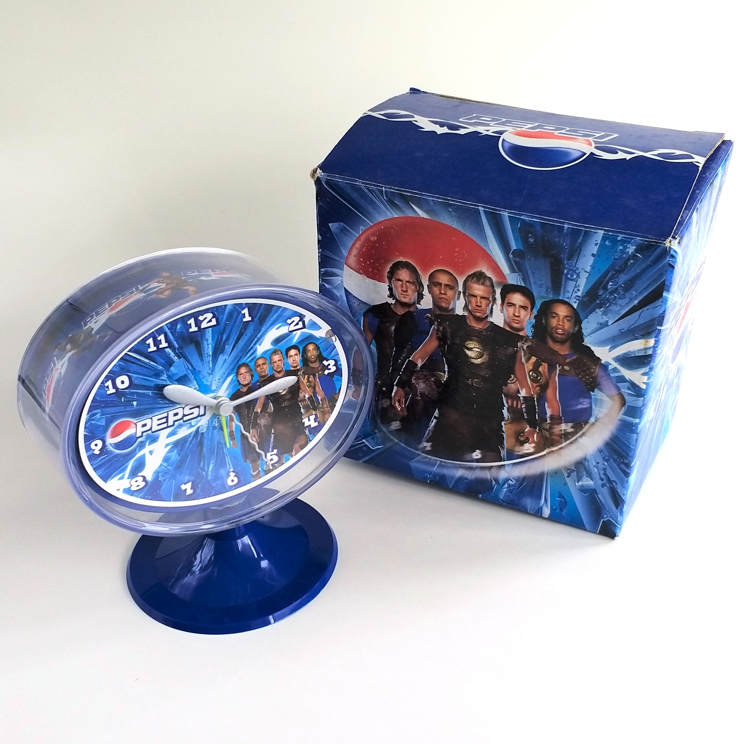Pepsi Desk Clock 2004 Medieval Fight (Beckham, Ronaldinho, Carlos, Totti, Raul)