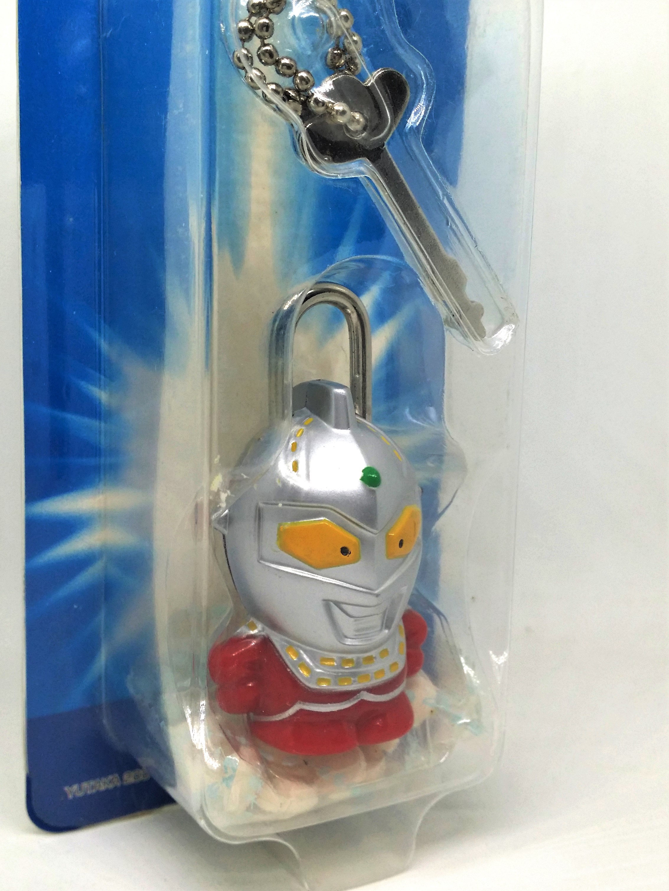 Ultraman Ultra-Seven Plastic Lock & Key Toy - 2000s Yutaka Japanese Anime Keychain