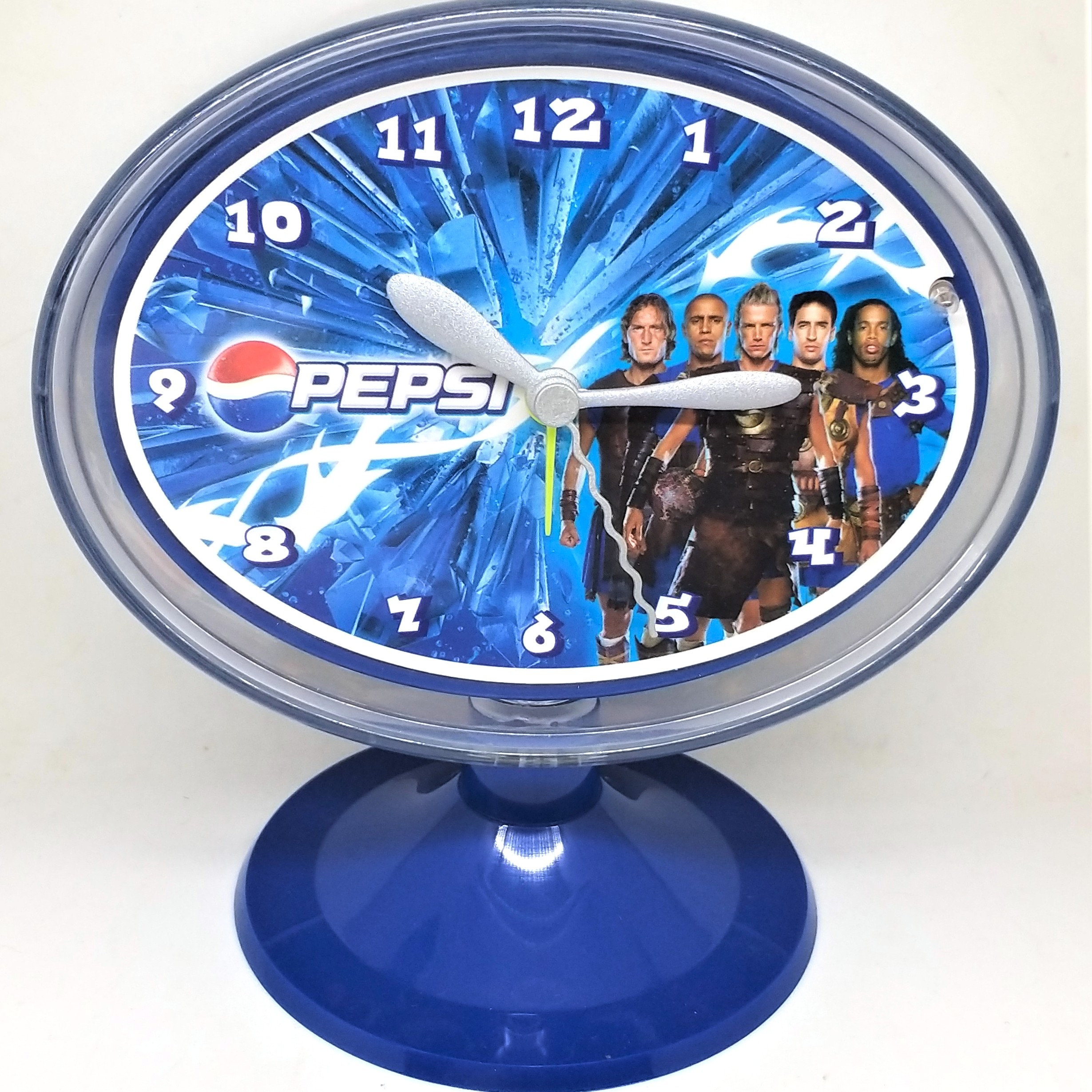 Pepsi Desk Clock 2004 Medieval Fight (Beckham, Ronaldinho, Carlos, Totti, Raul)