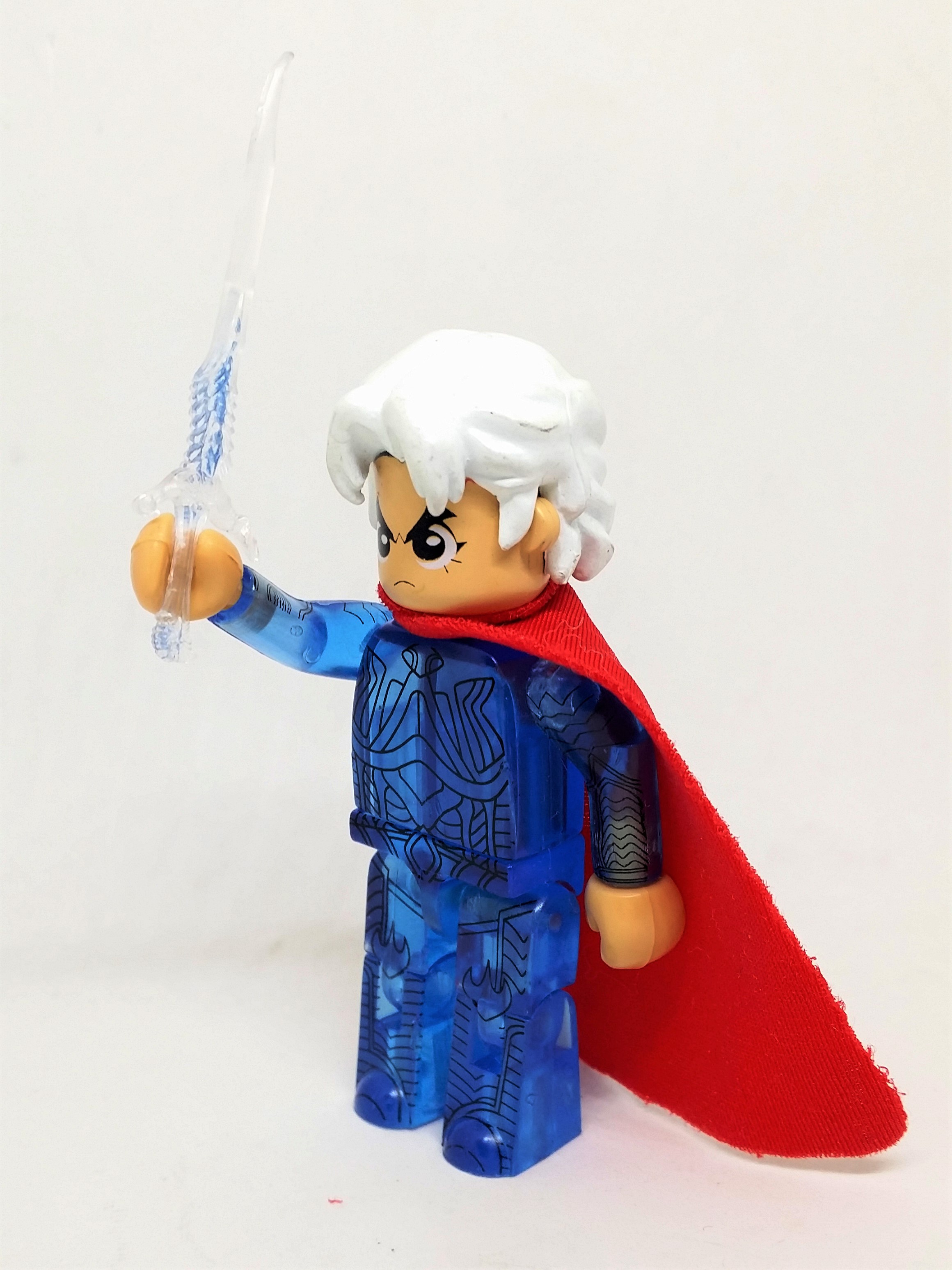 Weapons Of The Gods "Nan Gong Wen Tian" Transperent Minifigures (Blue / Red) - Hong Kong Comics