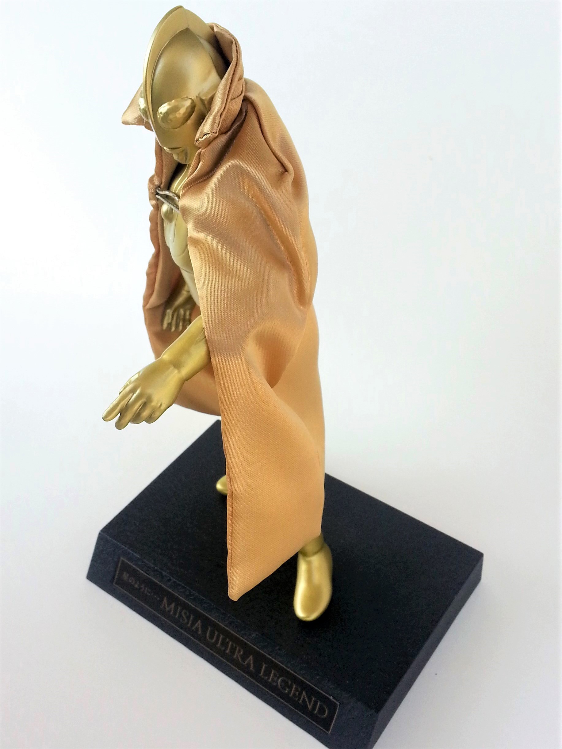 Ultraman "Mega Monster Battle: Ultra Galaxy Legend The Movie" Limited Edition Figure