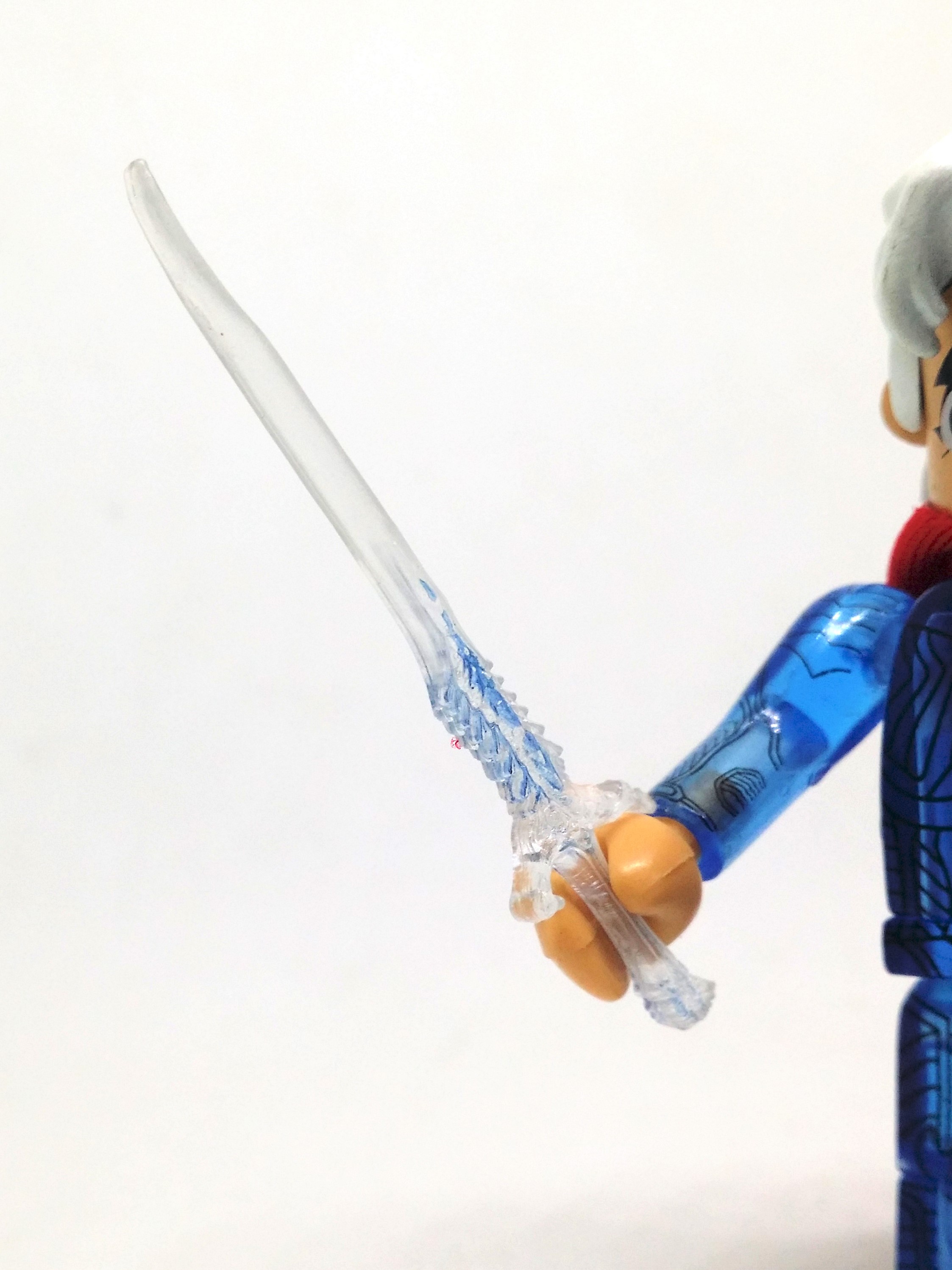Weapons Of The Gods "Nan Gong Wen Tian" Transperent Minifigures (Blue / Red) - Hong Kong Comics