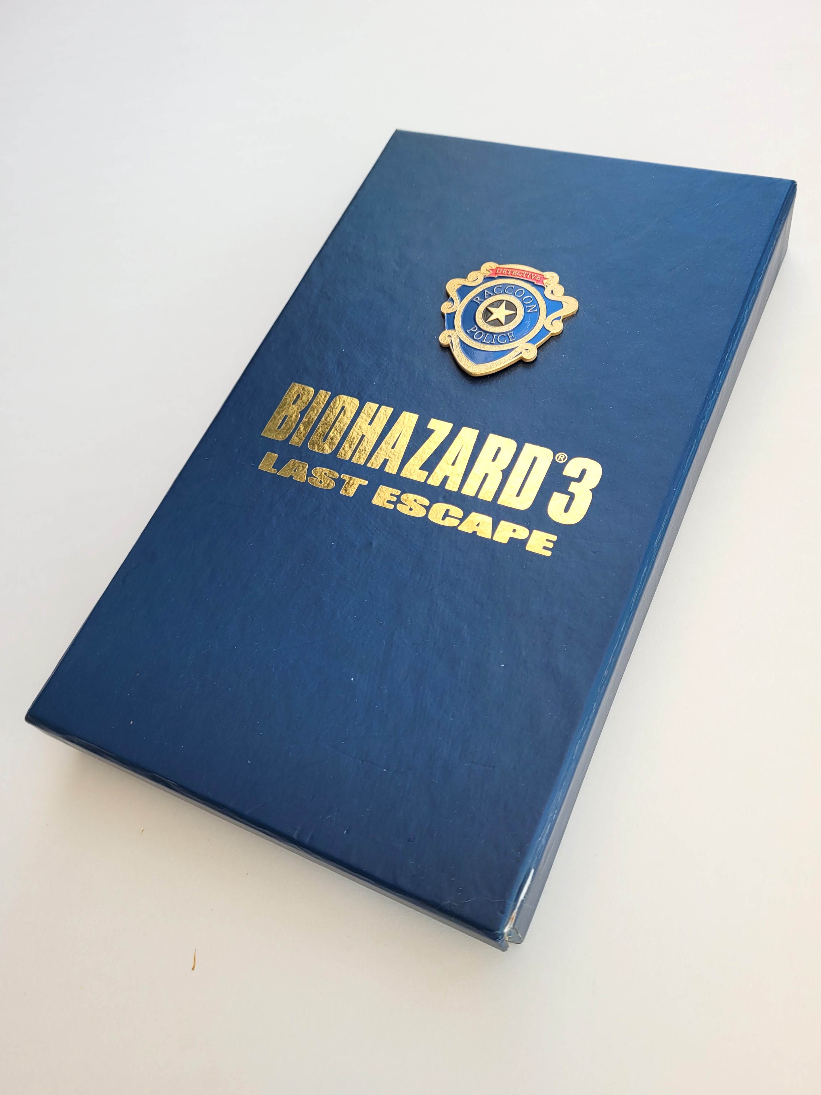 BIOHAZARD 3 Letter Openers Bronze Dagger & Gold Knife Box Set - 1999 Capcom Resident Evil Hong Kong Comics