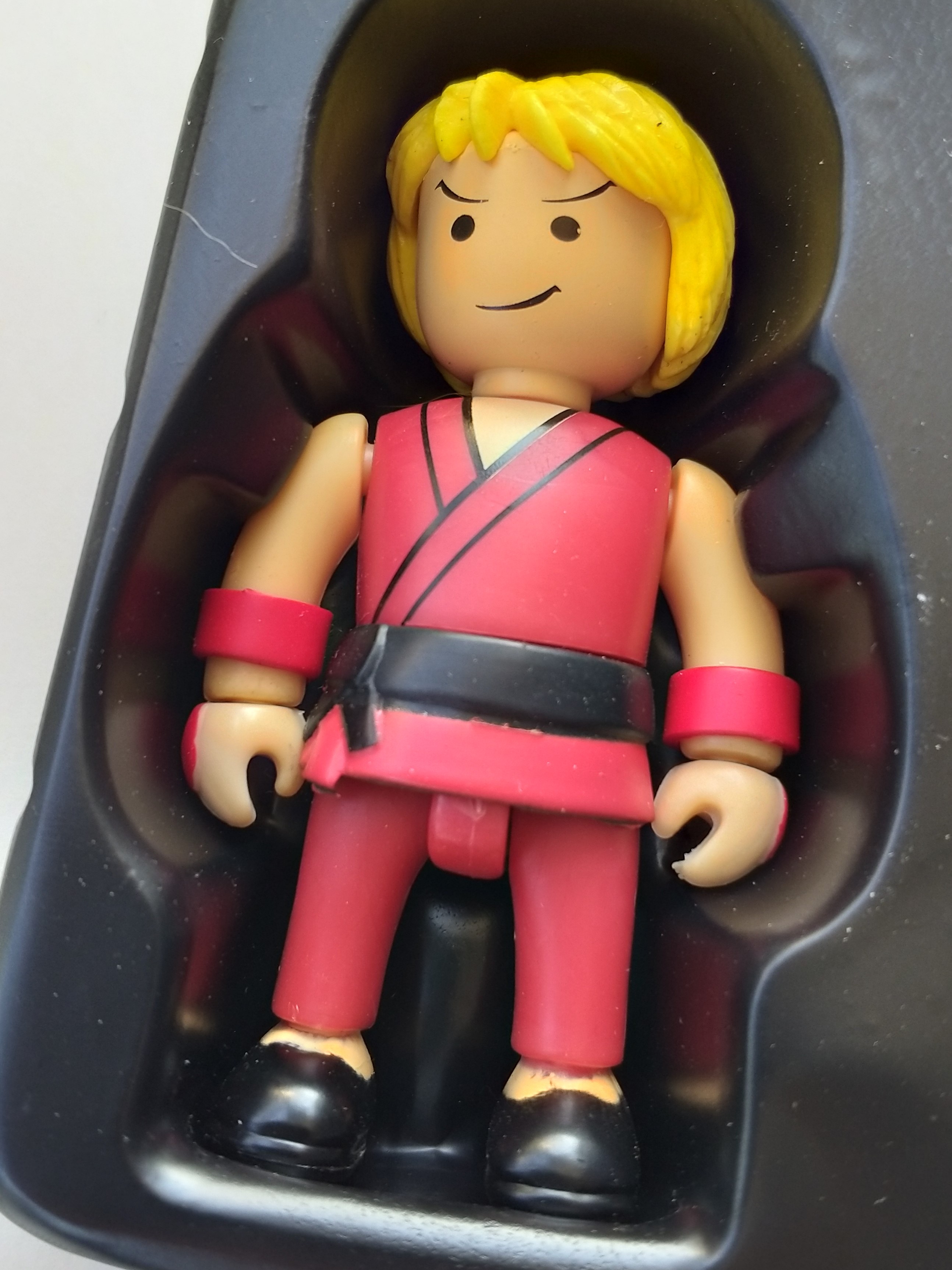 Capcom vs. SNK (Street Fighter vs. King Of Fighters) Mini Figures (Ken & Benimaru) - 2000 Hong Kong Comics