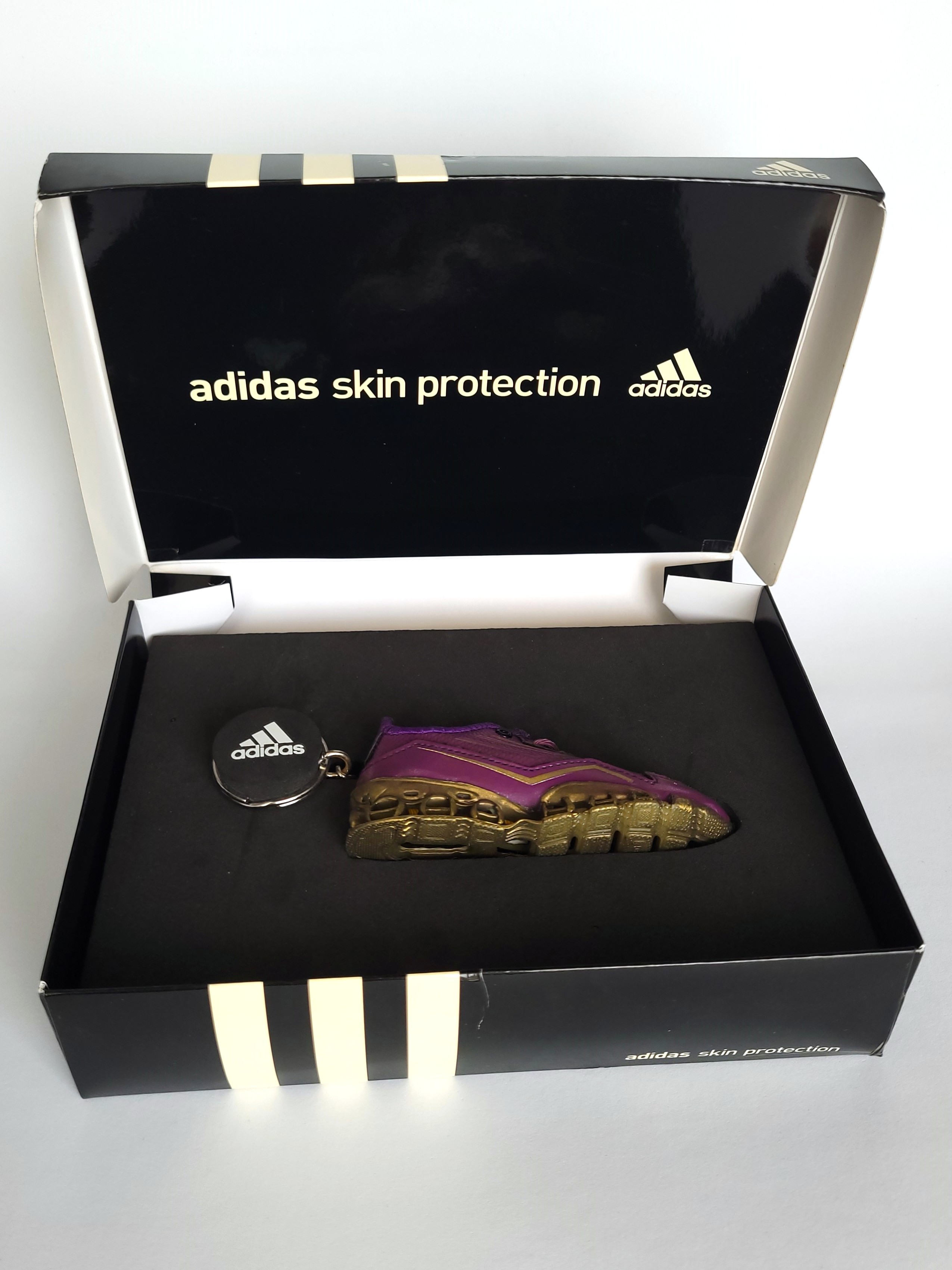 Adidas x TAKAHIRO 4" Sneaker Keychain NIB - 2012 Giveaway Prize From Japan