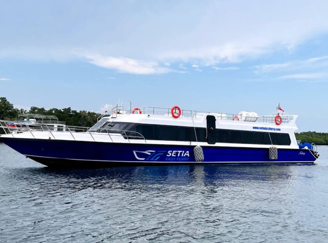 Kapal Ferry Setia