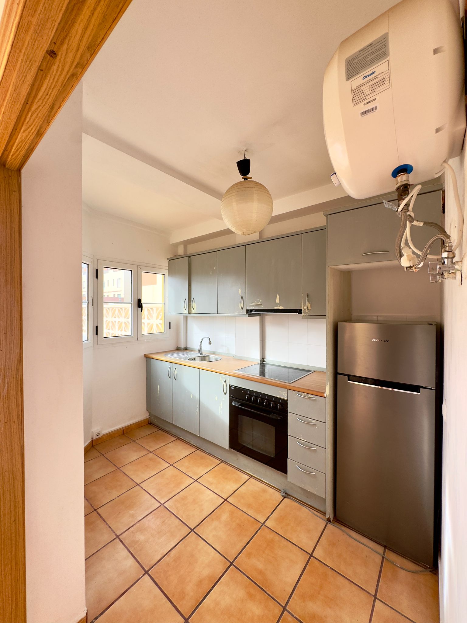 Ampia casa a Costa de Antigua con vista mare e piscina condominiale