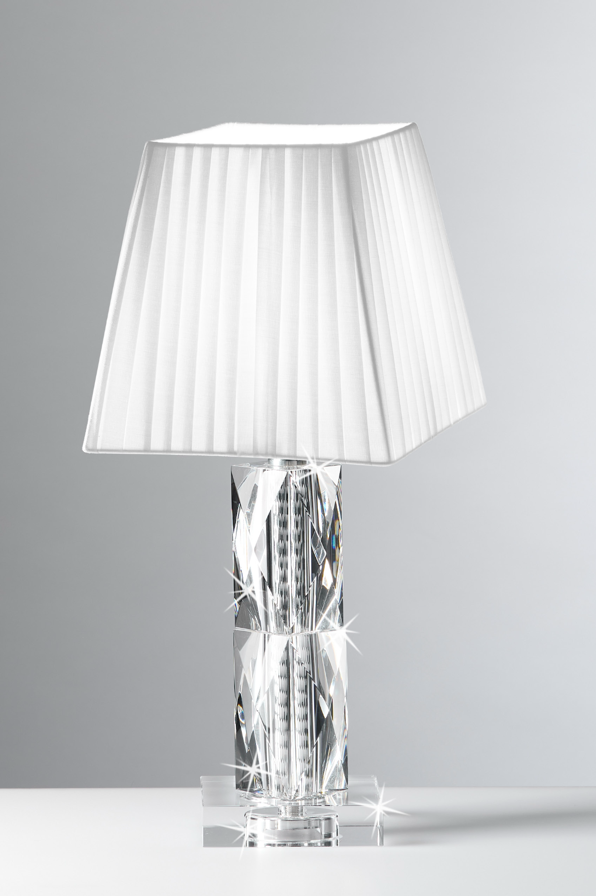 Lampade in cristallo con paralume quadro bianco