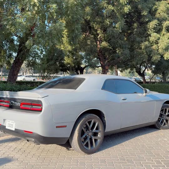 🚘 FOR SALE: Dodge Challenger – 2021 – V6 Great Condition 